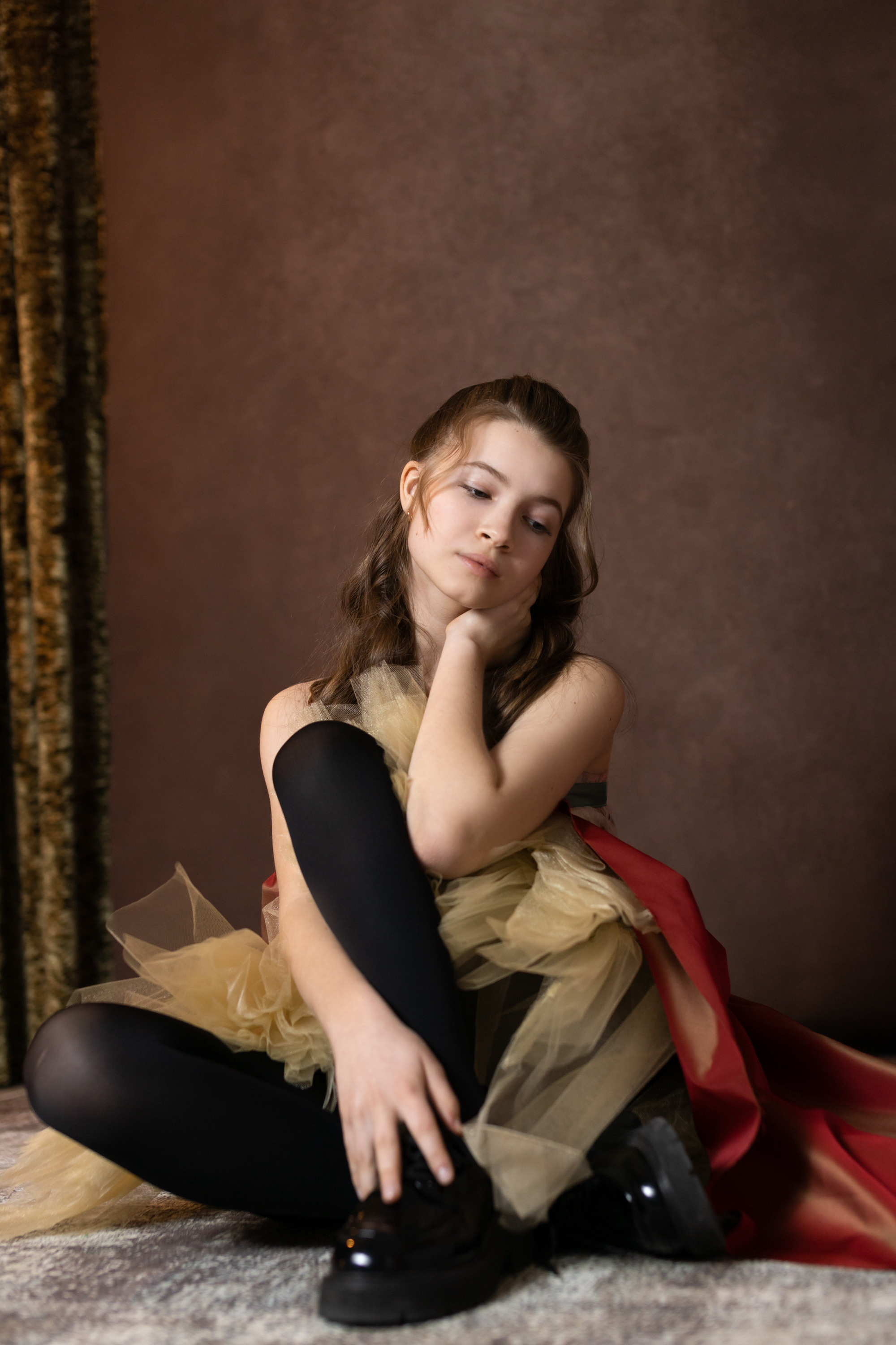 Семейная фотосессия в студии. Фотограф в Оренбурге. Профессиональный фотограф