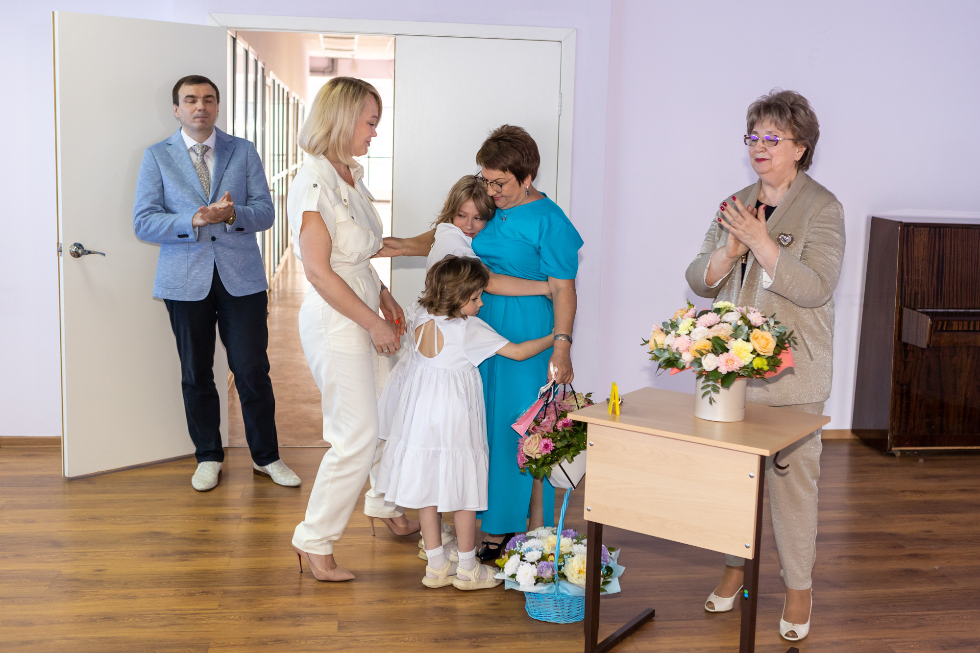 Выпускной 4а в школе «Олимп». Фотограф в Оренбурге. Профессиональный фотограф