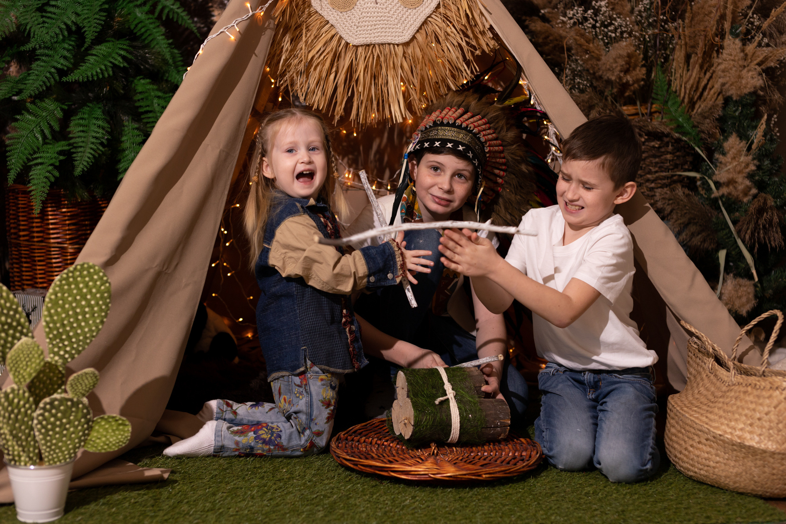 Семейная студийная фотосессия. Фотограф в Оренбурге. Профессиональный фотограф