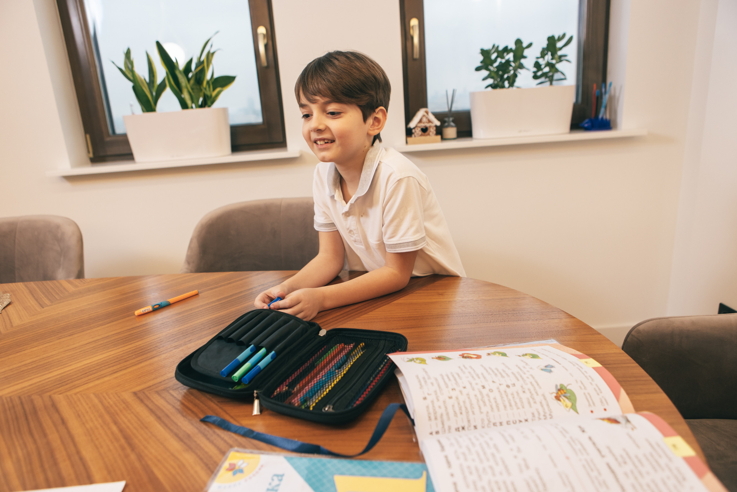 Семейная фотосессия дома. Фотограф в Оренбурге. Профессиональный фотограф