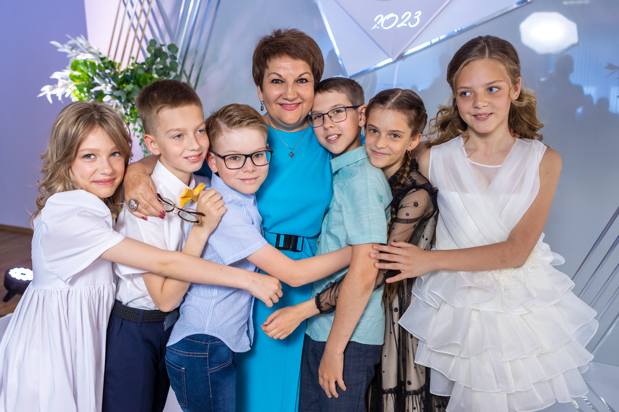 Выпускной 4а в школе «Олимп». Фотограф в Оренбурге. Профессиональный фотограф