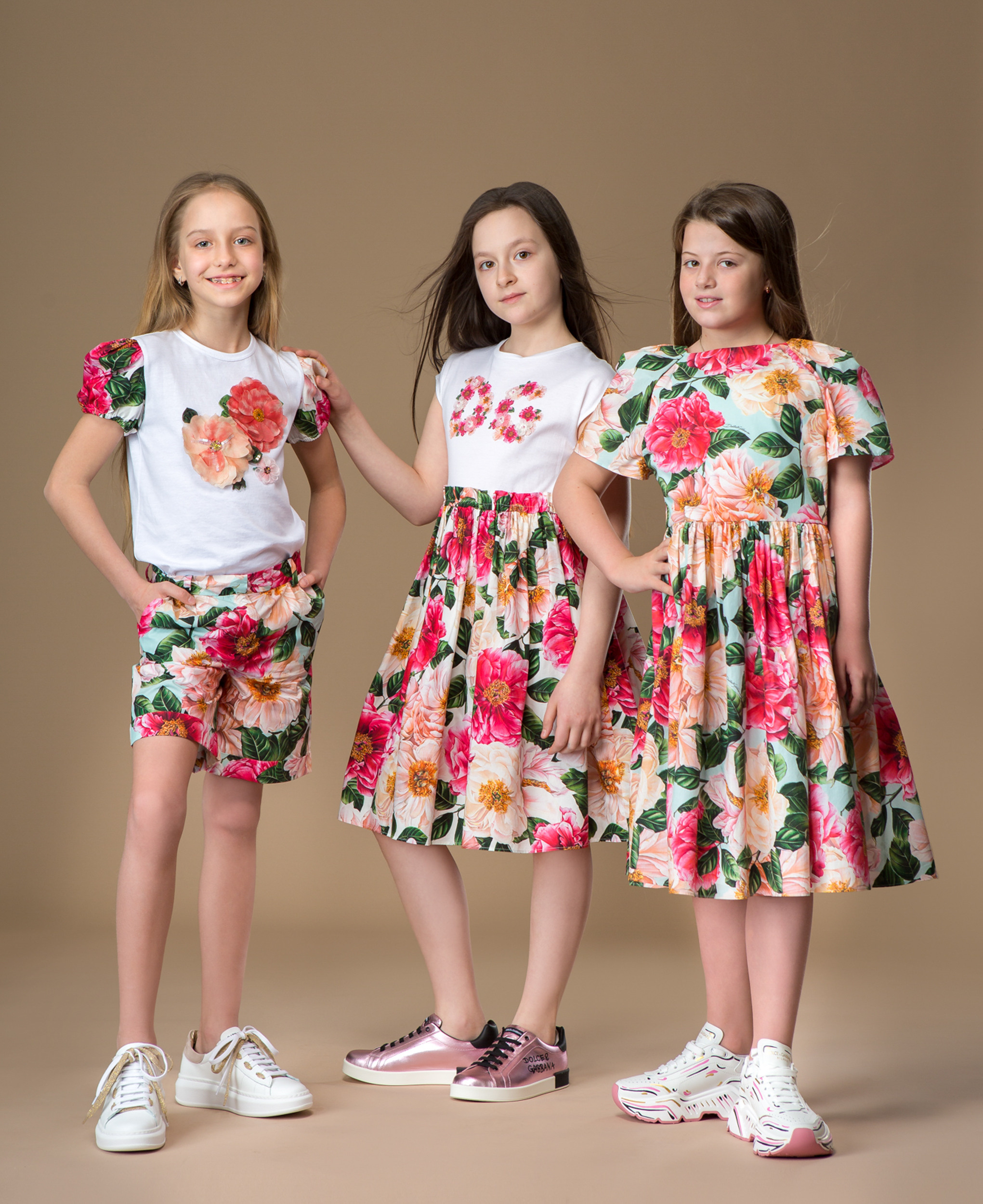 Рекламная съёмка для магазина Силуэт. Фотограф в Оренбурге. Профессиональный фотограф