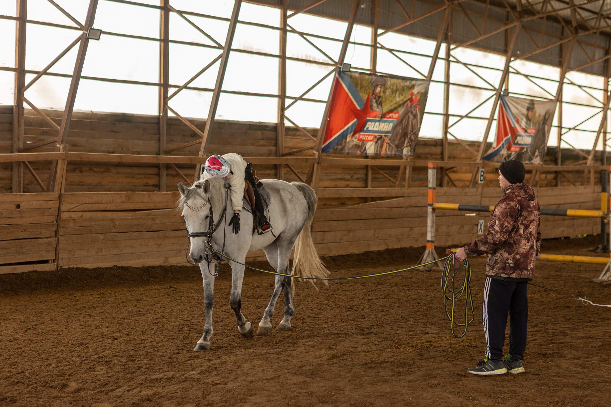 Фотосессия с детьми на ипподроме. Фотограф в Оренбурге. Профессиональный фотограф