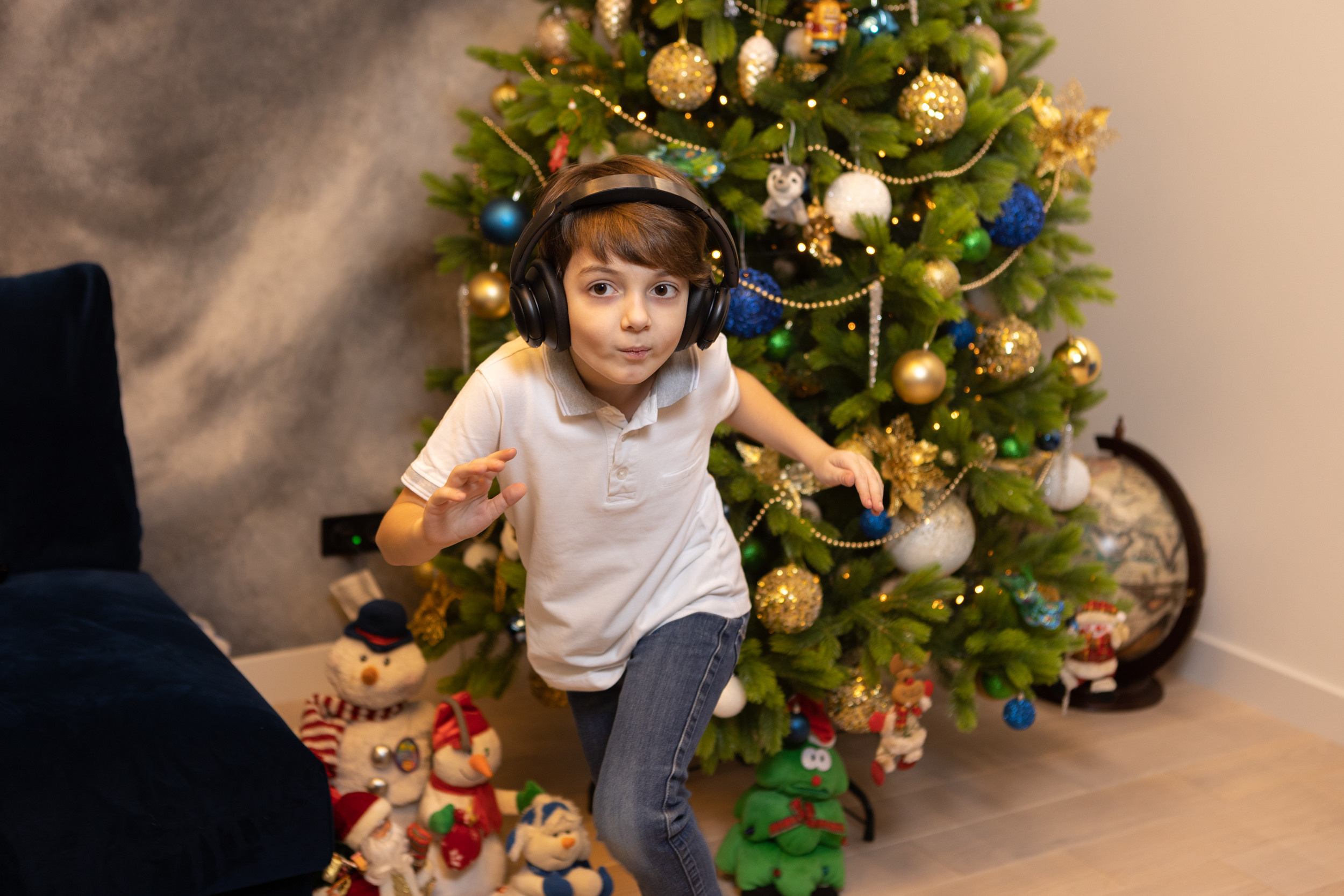 Семейная фотосессия дома. Фотограф в Оренбурге. Профессиональный фотограф