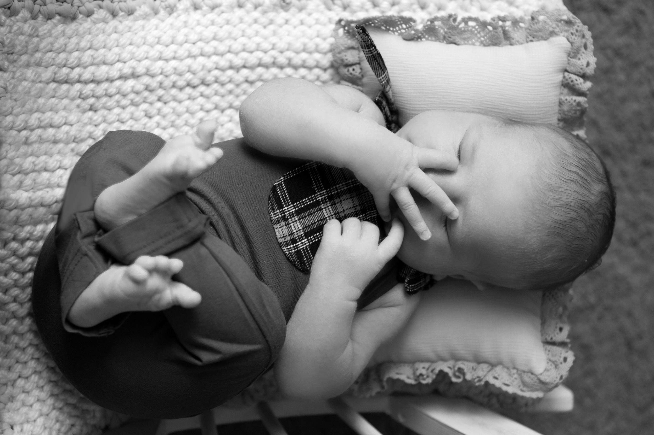 Семейная съёмка с новорожденым. Фотограф в Оренбурге. Профессиональный фотограф