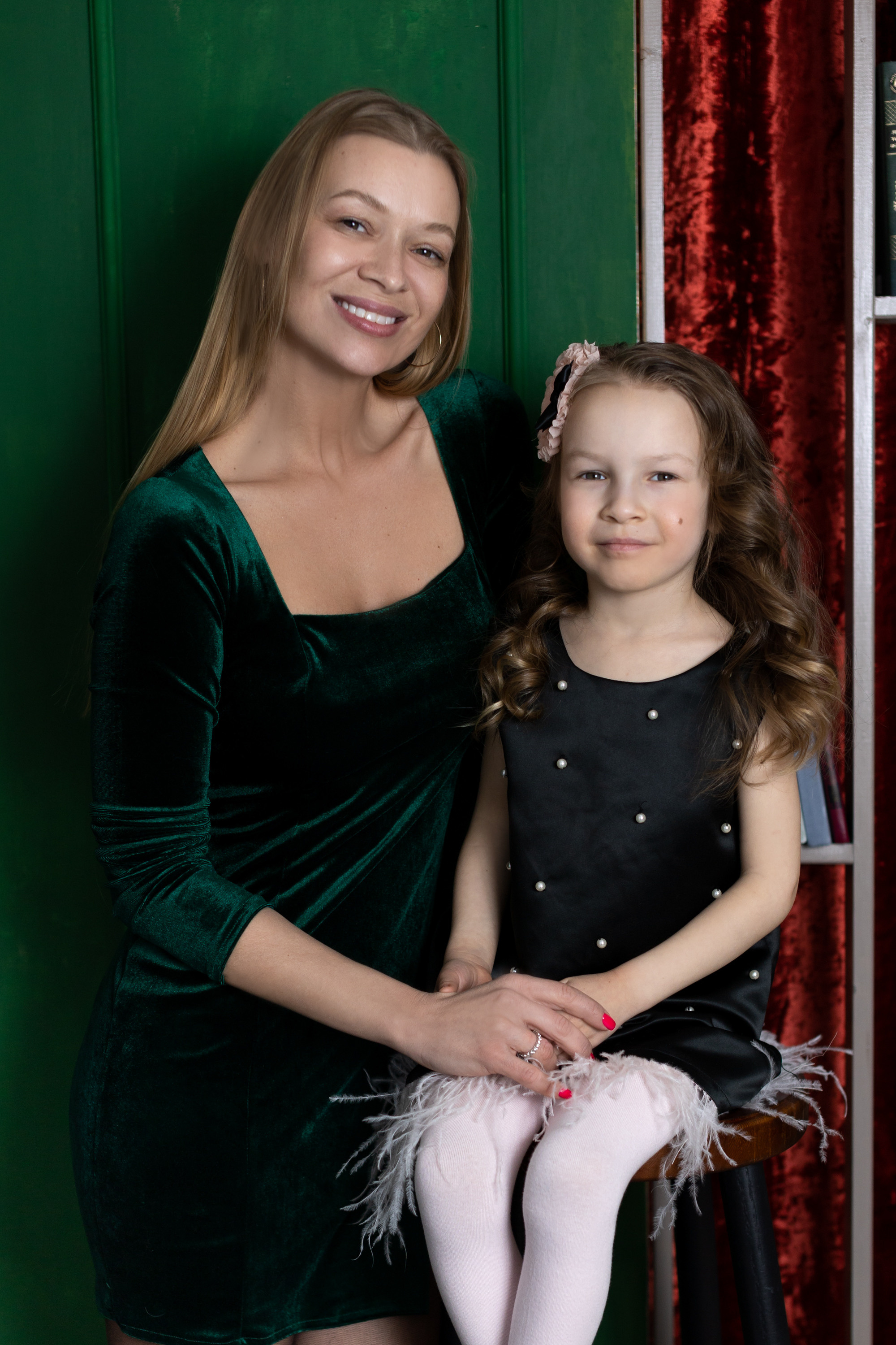 Семейная фотосессия в студии. Фотограф в Оренбурге. Профессиональный фотограф