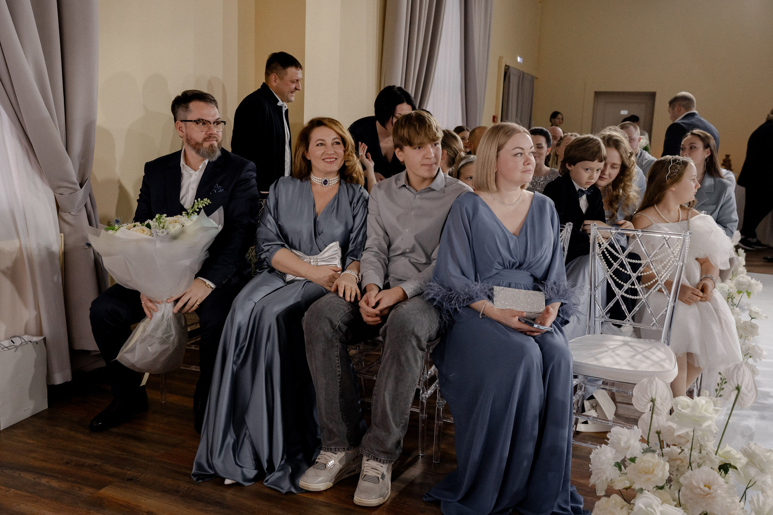 СВАДЕБНАЯ СЬЕМКА СБОРОВ В ОТЕЛЕ И ВЫЕЗД НА ЦЕРЕМОНИЮ (СНЯТО В СИБИРЕ В НИЖНЕВАРТОВСКЕ). Профессиональный фотограф, Санкт-Петербург — Виктория Богомолова