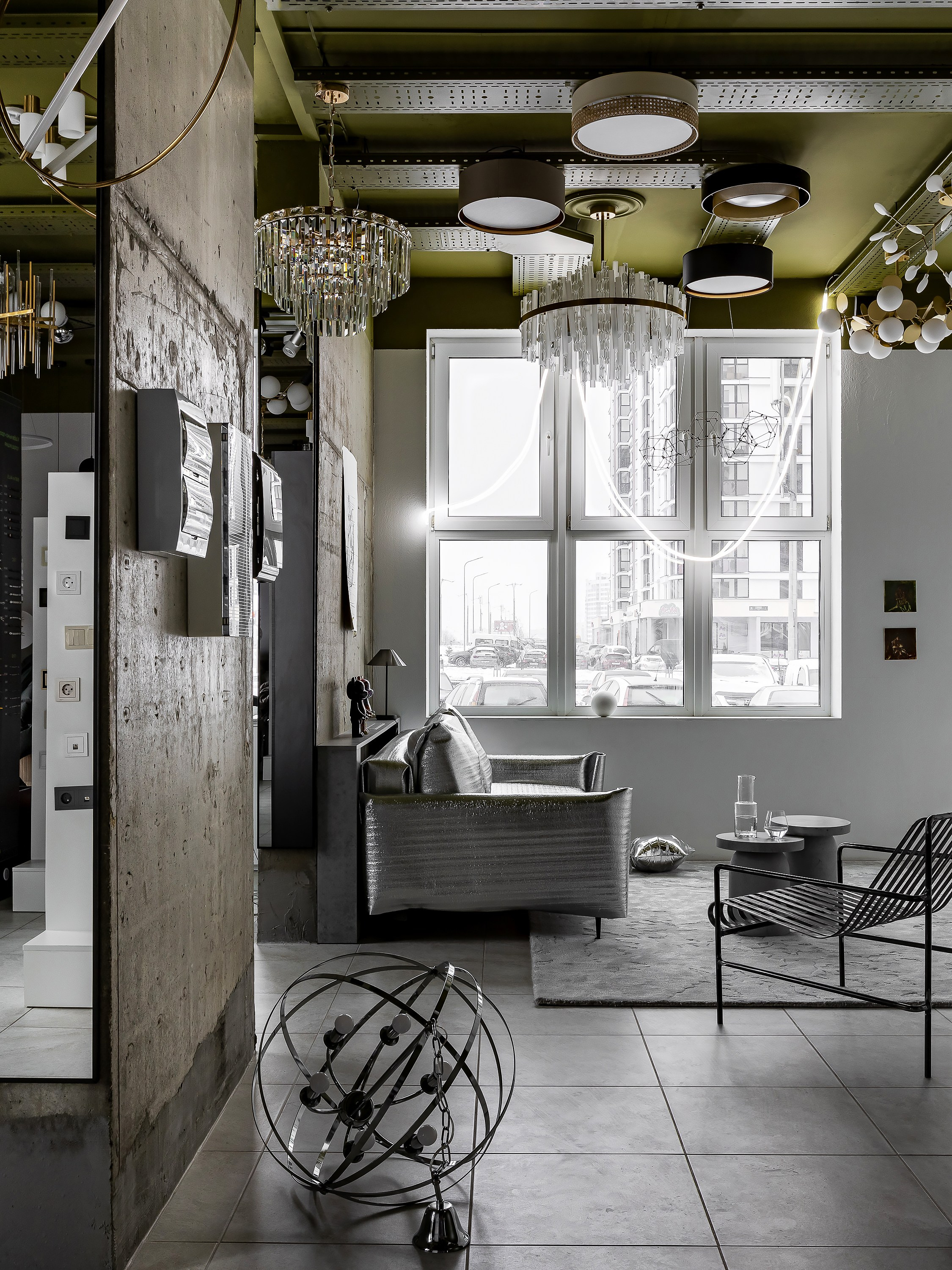 Офис с элементами лофта. Интерьерный фотограф Виталина Ворошкевич