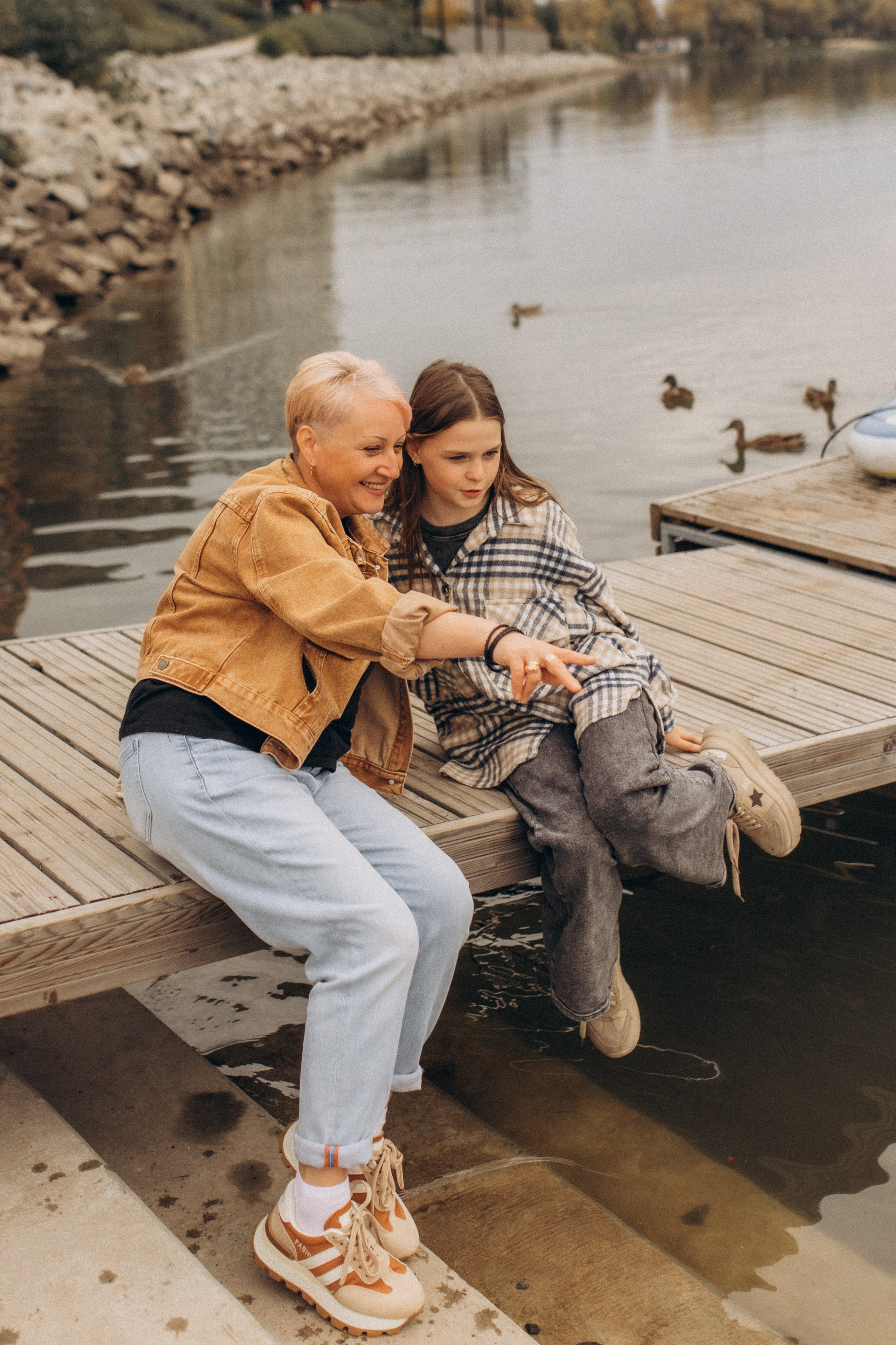 Прогулка по городу, осень. Семейный фотограф lifestyle в Новосибирске Елена Шпилевая