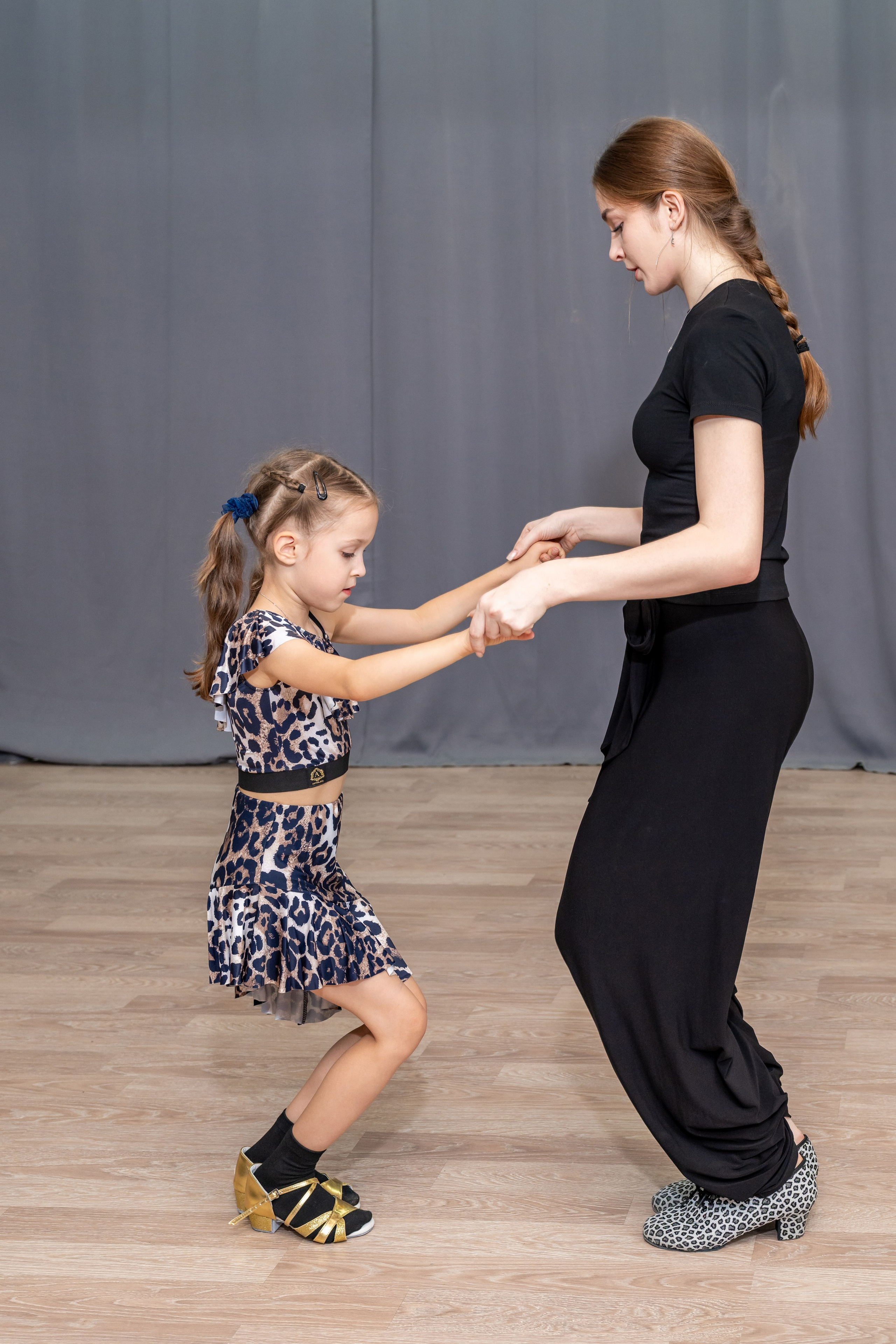 Группа 7-11 лет первый и второй год обучения. КонТакт — спортивные бальные танцы в Москве