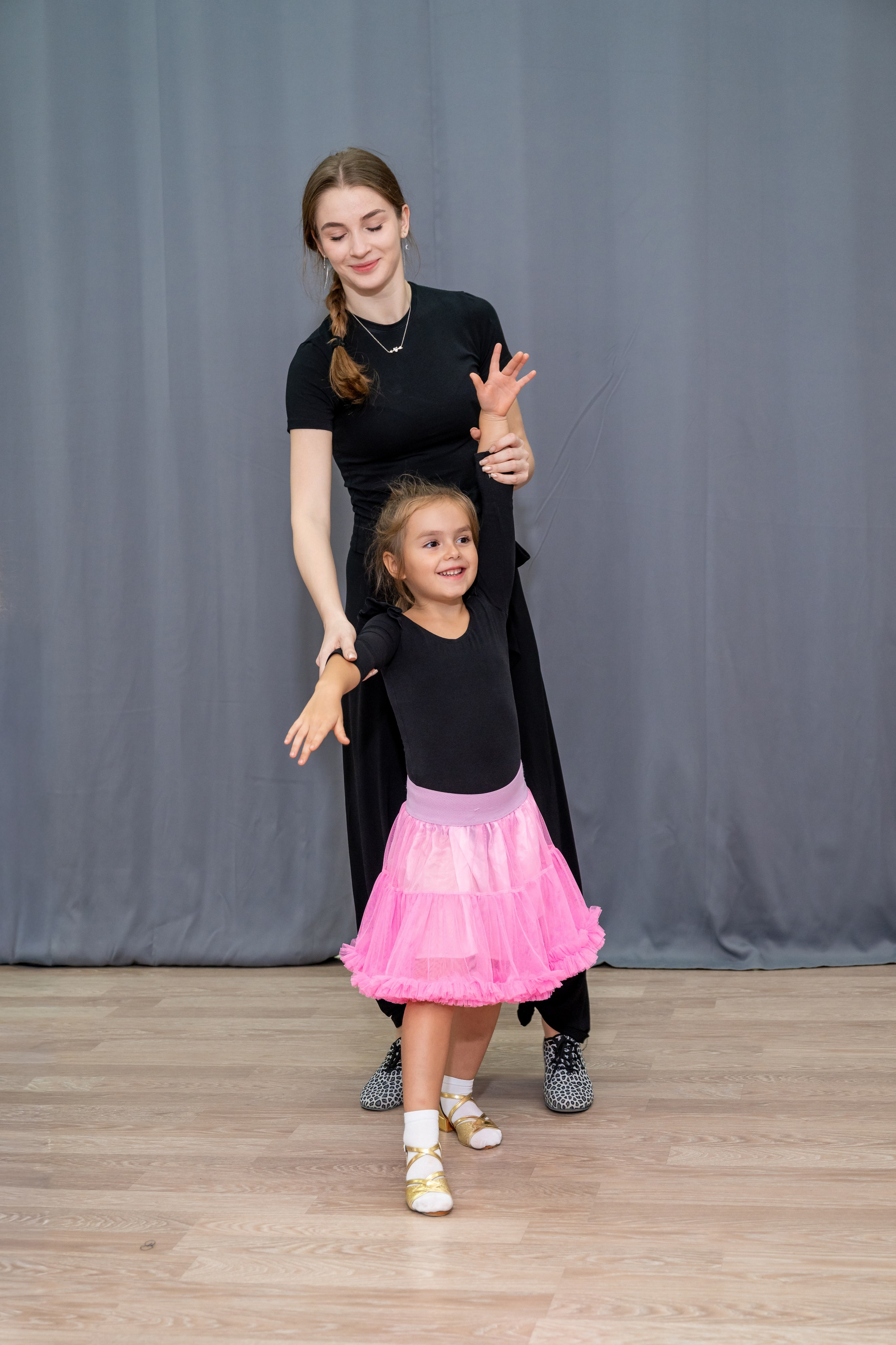 Группа 3-6 лет первый и второй год обучения. КонТакт — спортивные бальные танцы в Москве