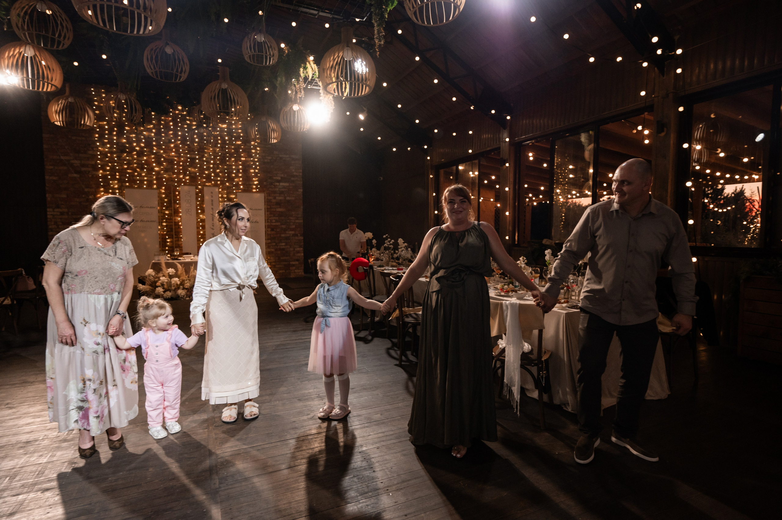 2024. Богдан и Ирина. Свадебный и семейный фотограф в Москве и Европе Евгения Амелина