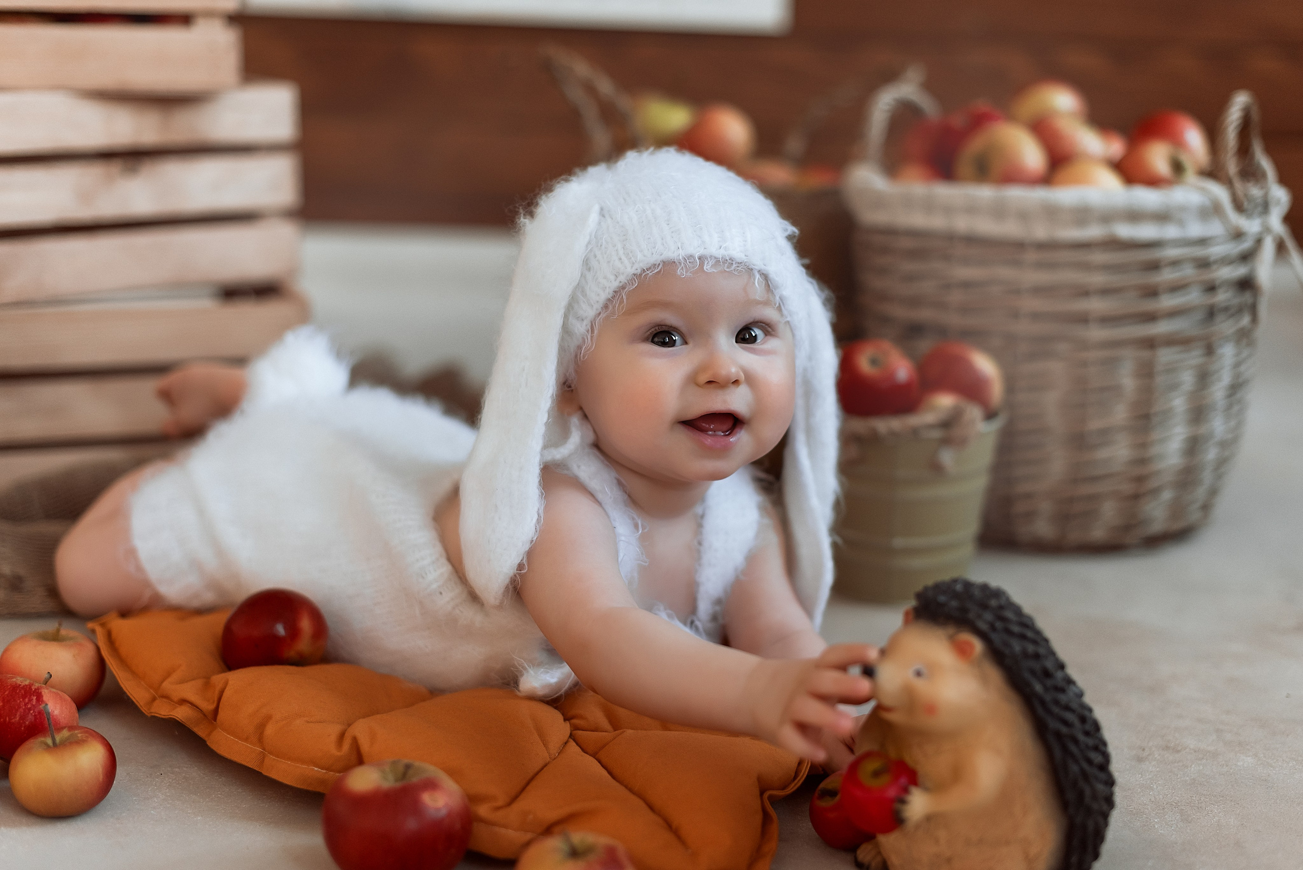 Осенняя с яблоками. Детский фотограф в Санкт-Петербурге Татьяна Карпенко