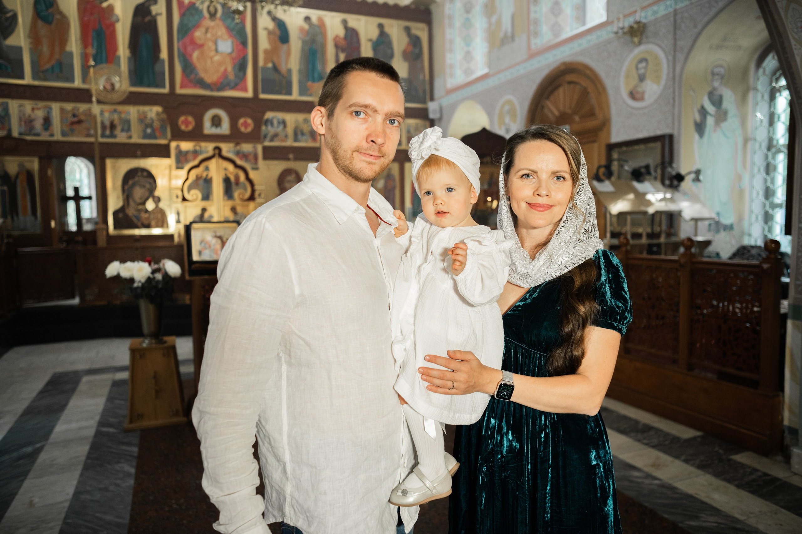 Крещение в храме Петра и Павла Нижний Новгород. Фотограф на крещение и венчание в Нижнем Новгороде.Свадебный Фотограф