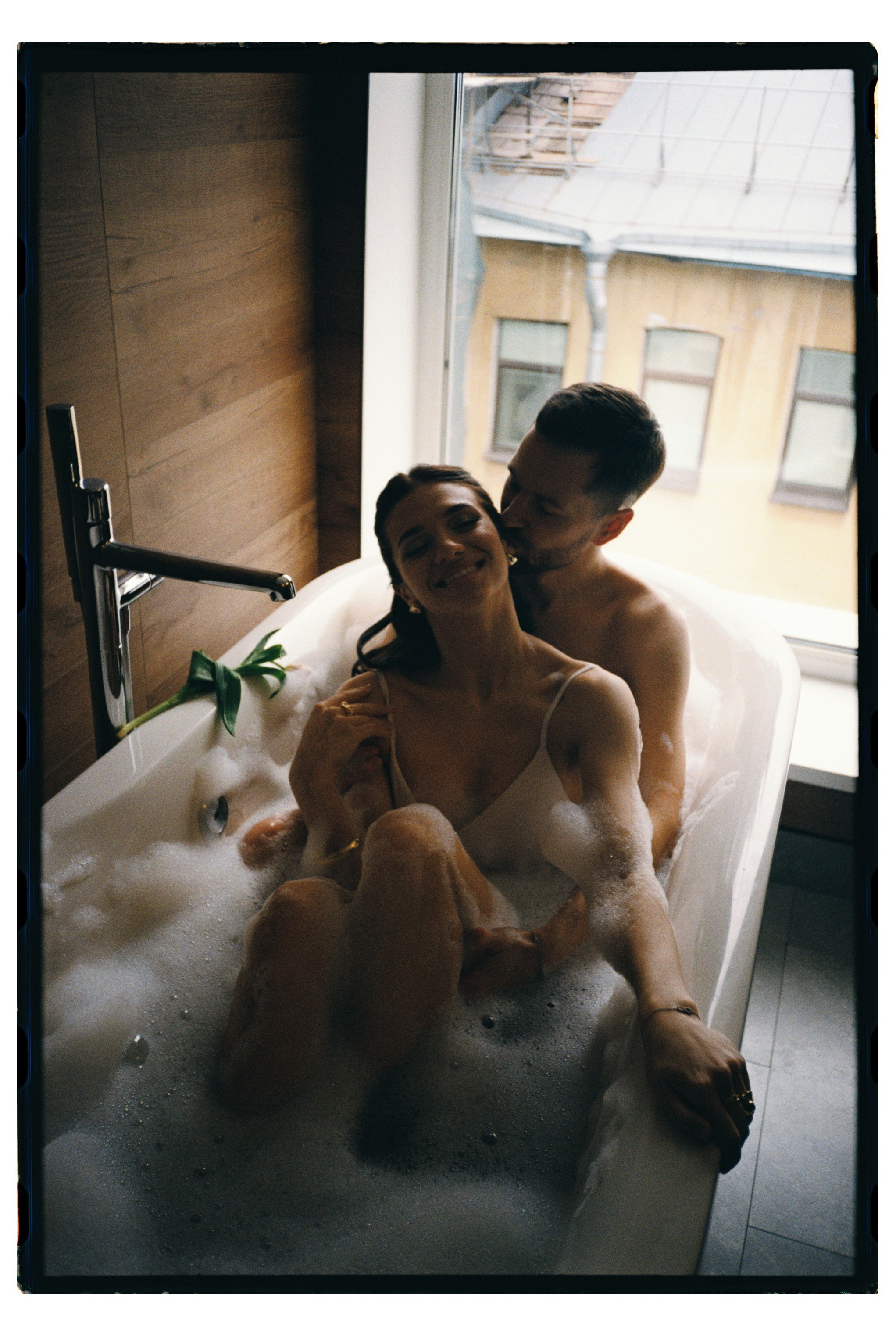 Фото на плёнку. Вера Пьянцева семейный, свадебный и парный фотограф в Санкт-Петербурге