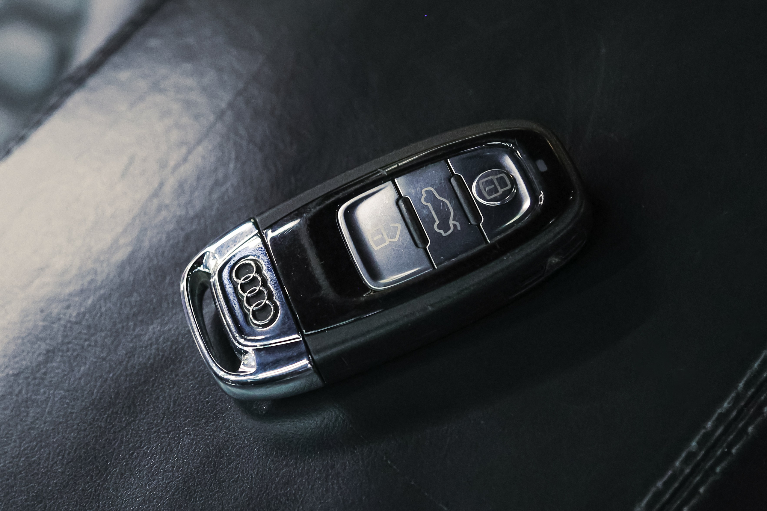 2017 AUDI RS6. Mixturecaptures