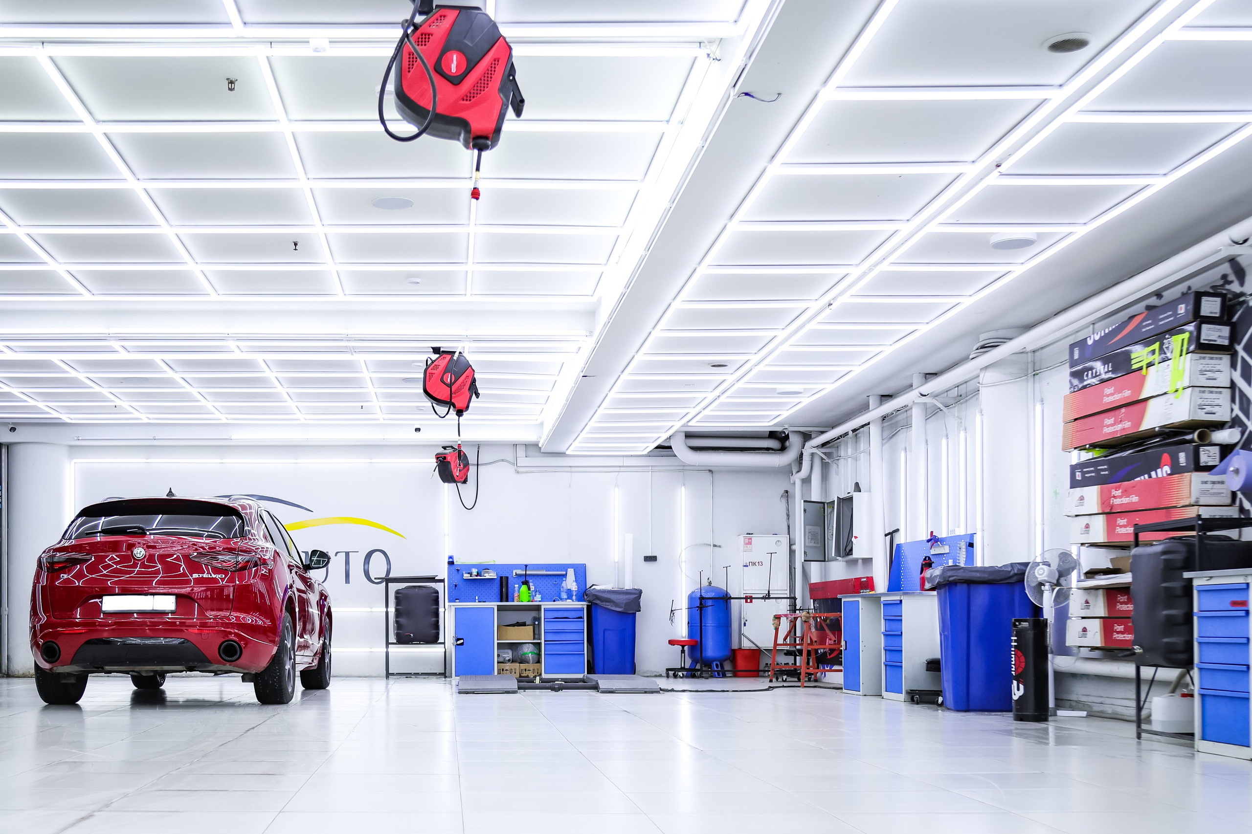 LUXE AUTO DETAILING. Mixturecaptures