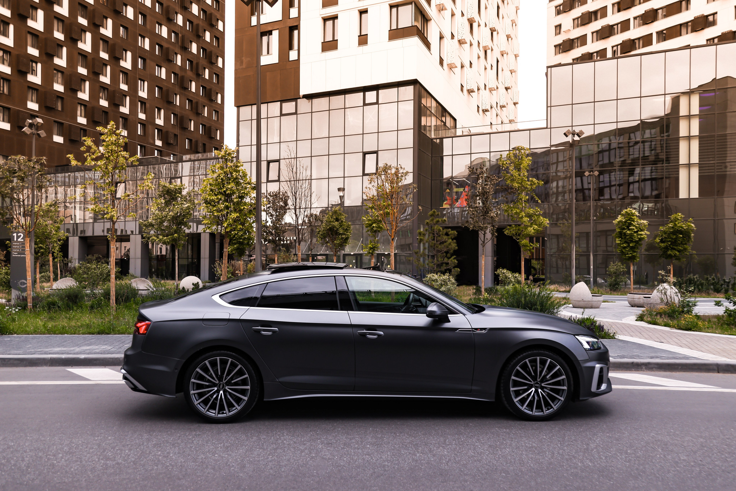 2022 AUDI S QUATTRO. Mixturecaptures