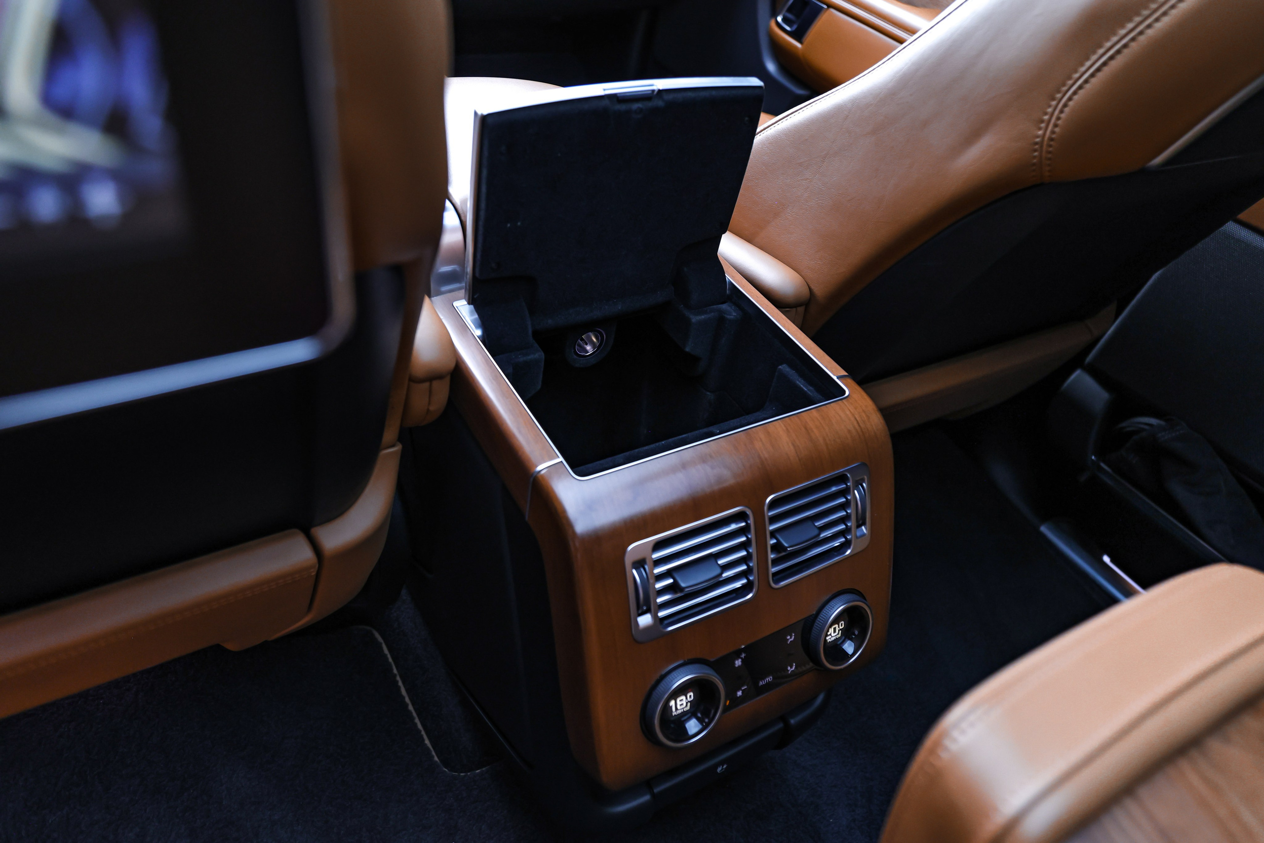 2018 RANGE ROVER AUTOBIOGRAPHY LONG. Mixturecaptures