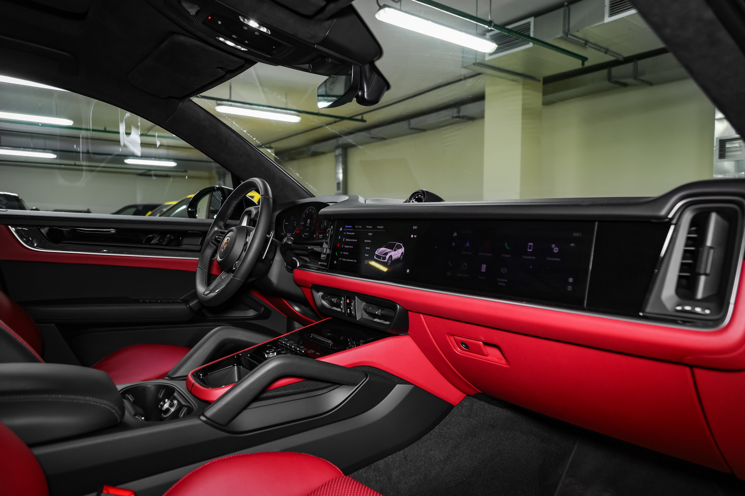 2025 PORSCHE CAYENNE COUPE E-Hybrid. Mixturecaptures