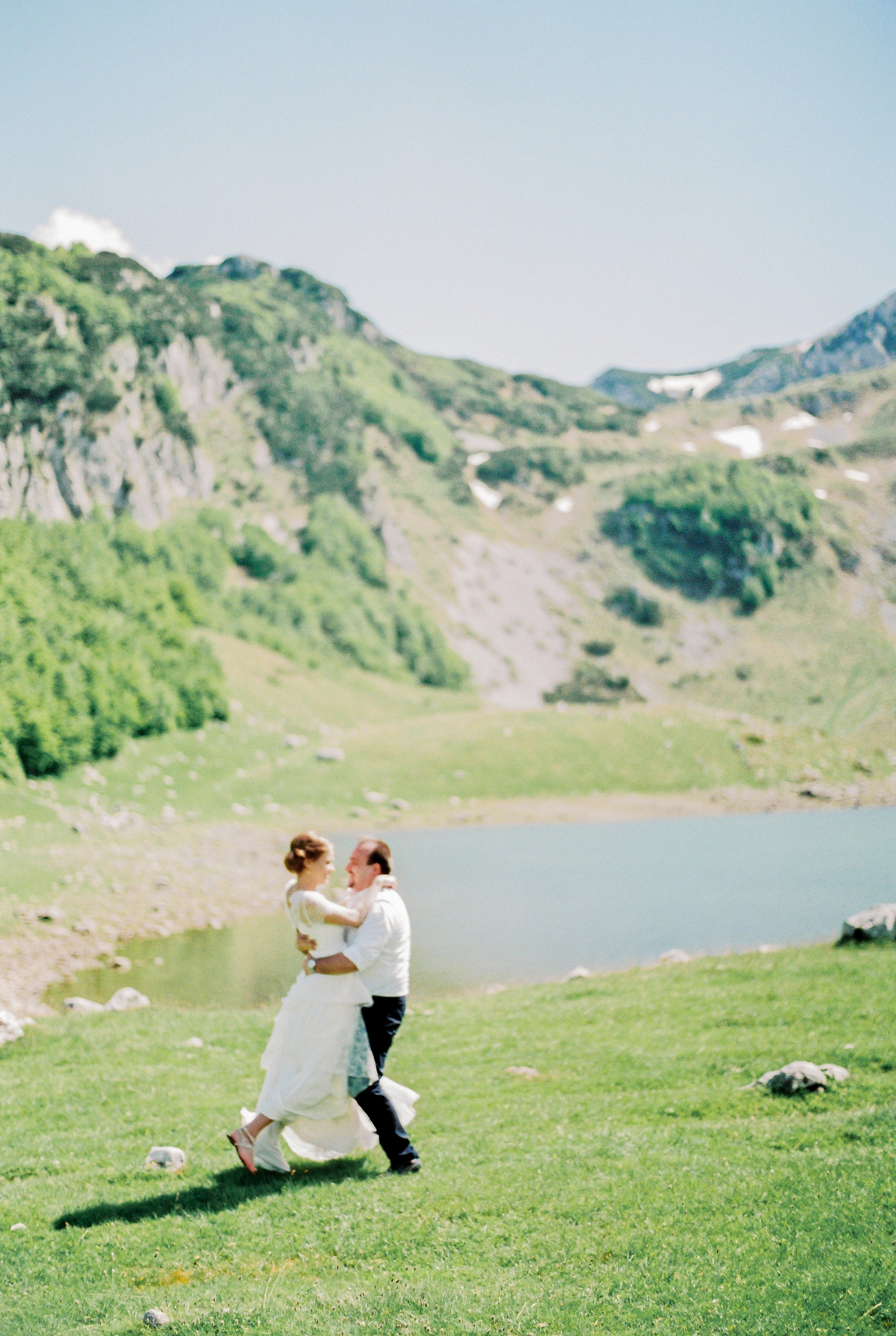 Свадебный фотограф на плёнку в Москве и Черногории