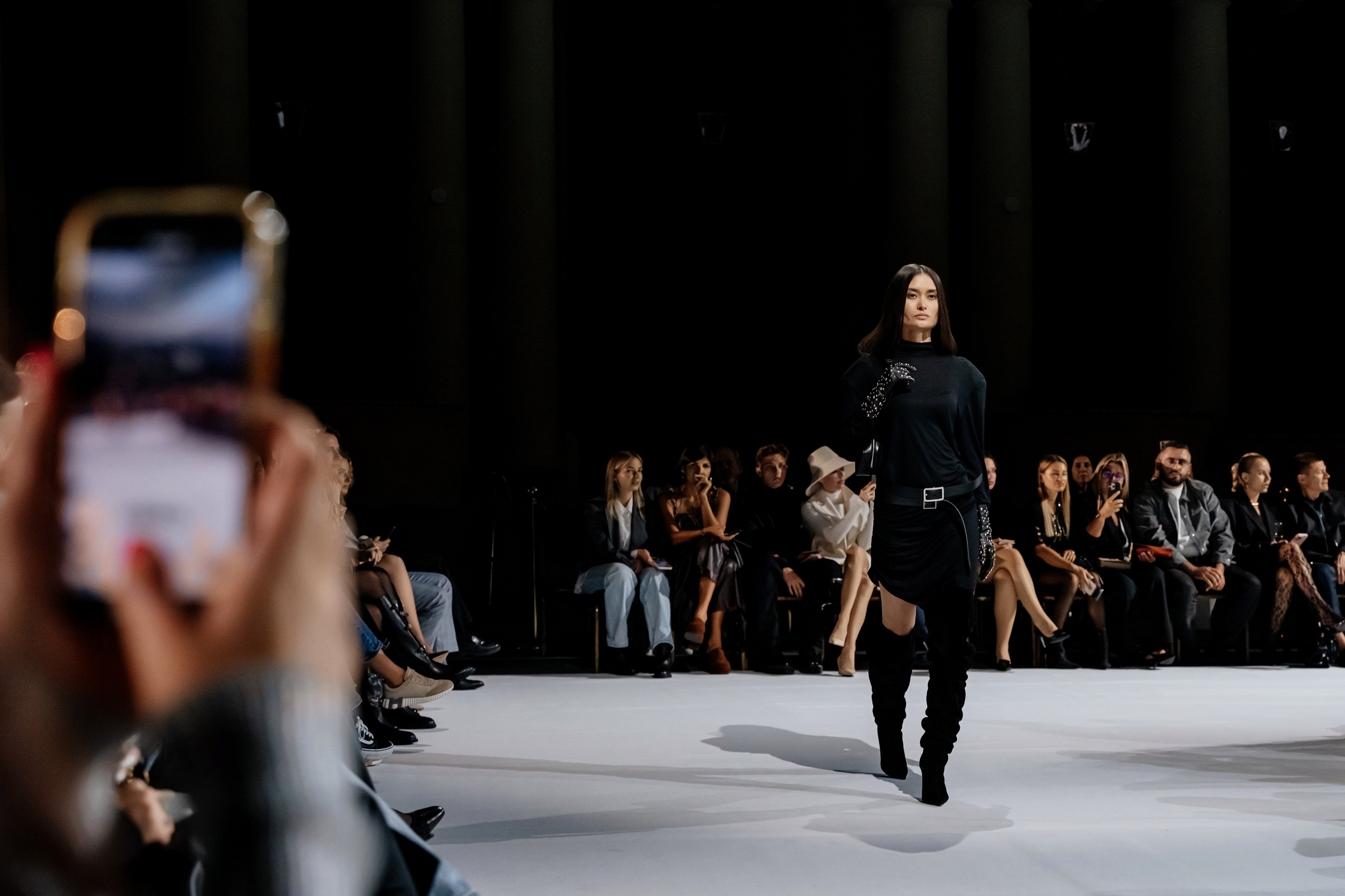 TSUM FASHION SHOW 2025. Свадебный и семейный фотограф в Сочи Никита Пищов