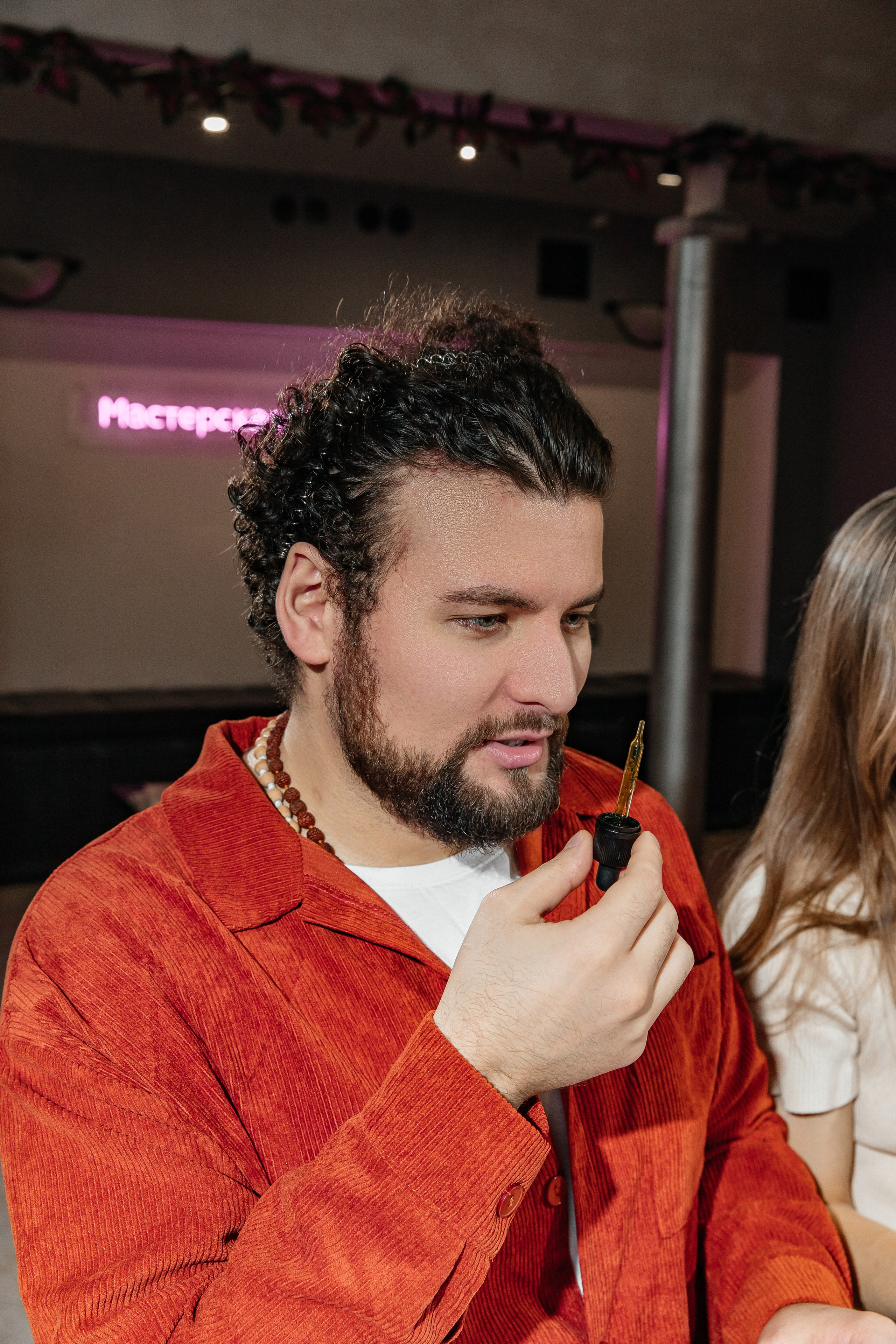 Парфюмерное свидание Султана и Василисы — ароматный роман с AROMALAGE