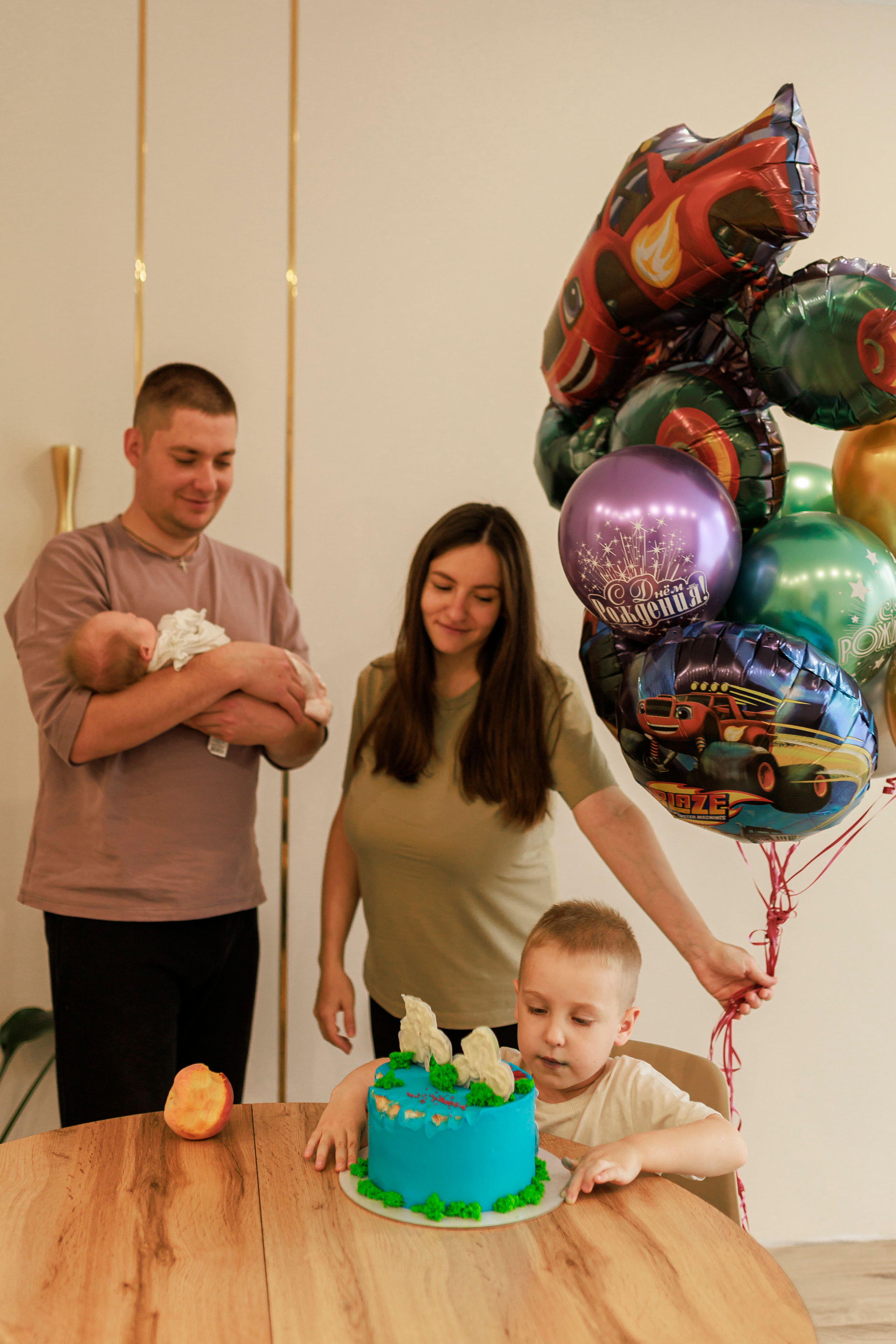 Домашняя съемка дня рождения для Матвея. Семейный и детский фотограф в Рязани Васюгова Мария