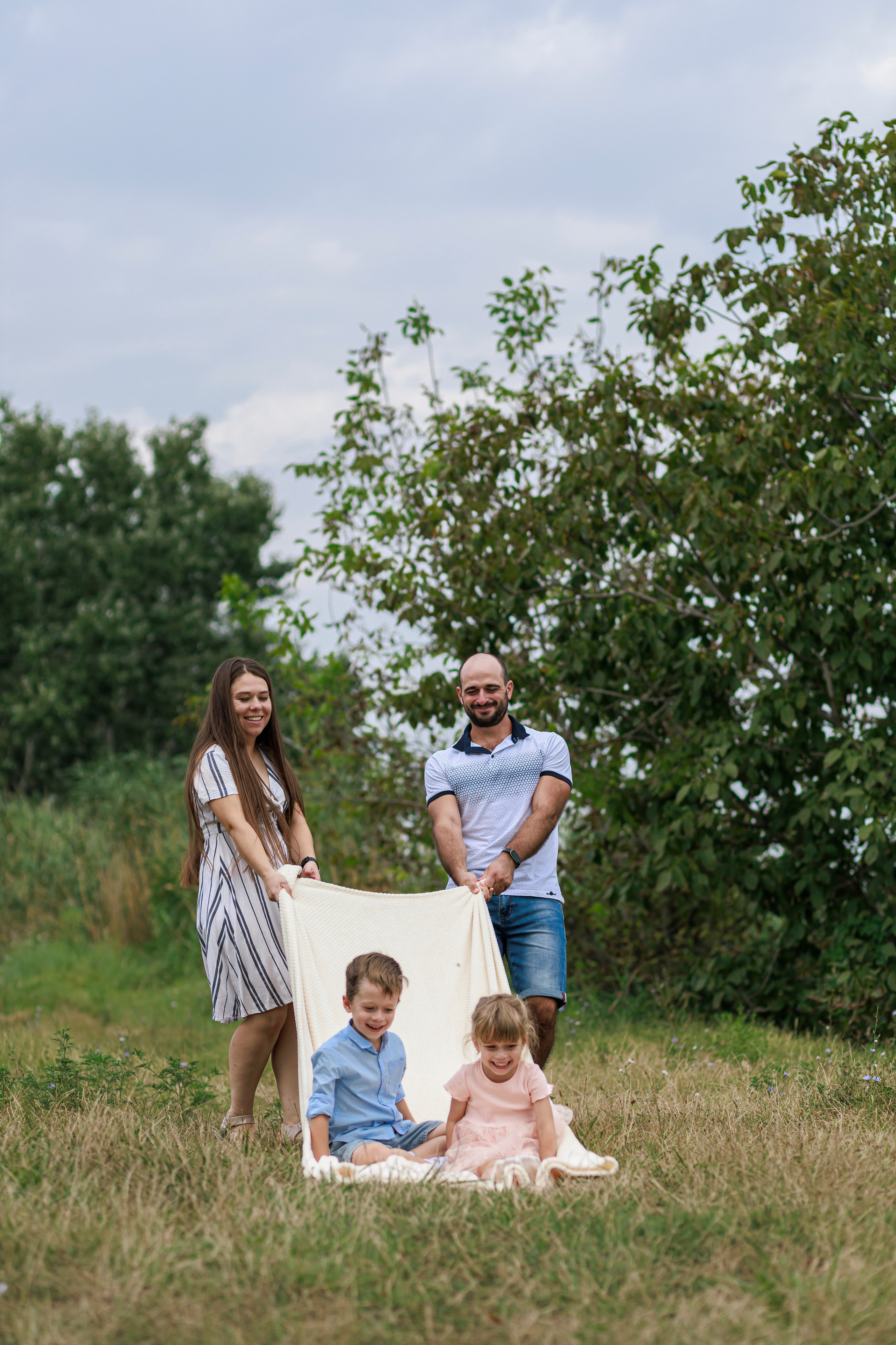 Семейная сьёмка на природе. Семейный и детский фотограф в Рязани Васюгова Мария