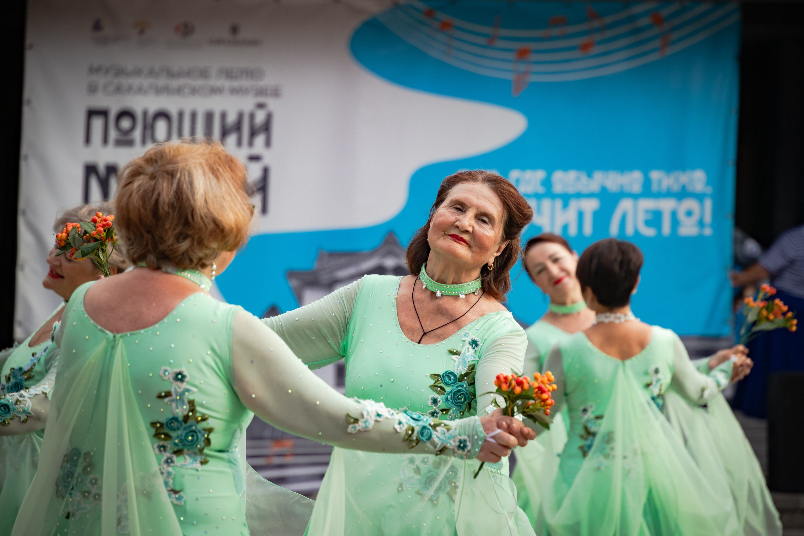 Сборник (фестивали, праздники, общ.мероприятия). Фотограф. г. Южно-Сахалинск. Олег Толстов