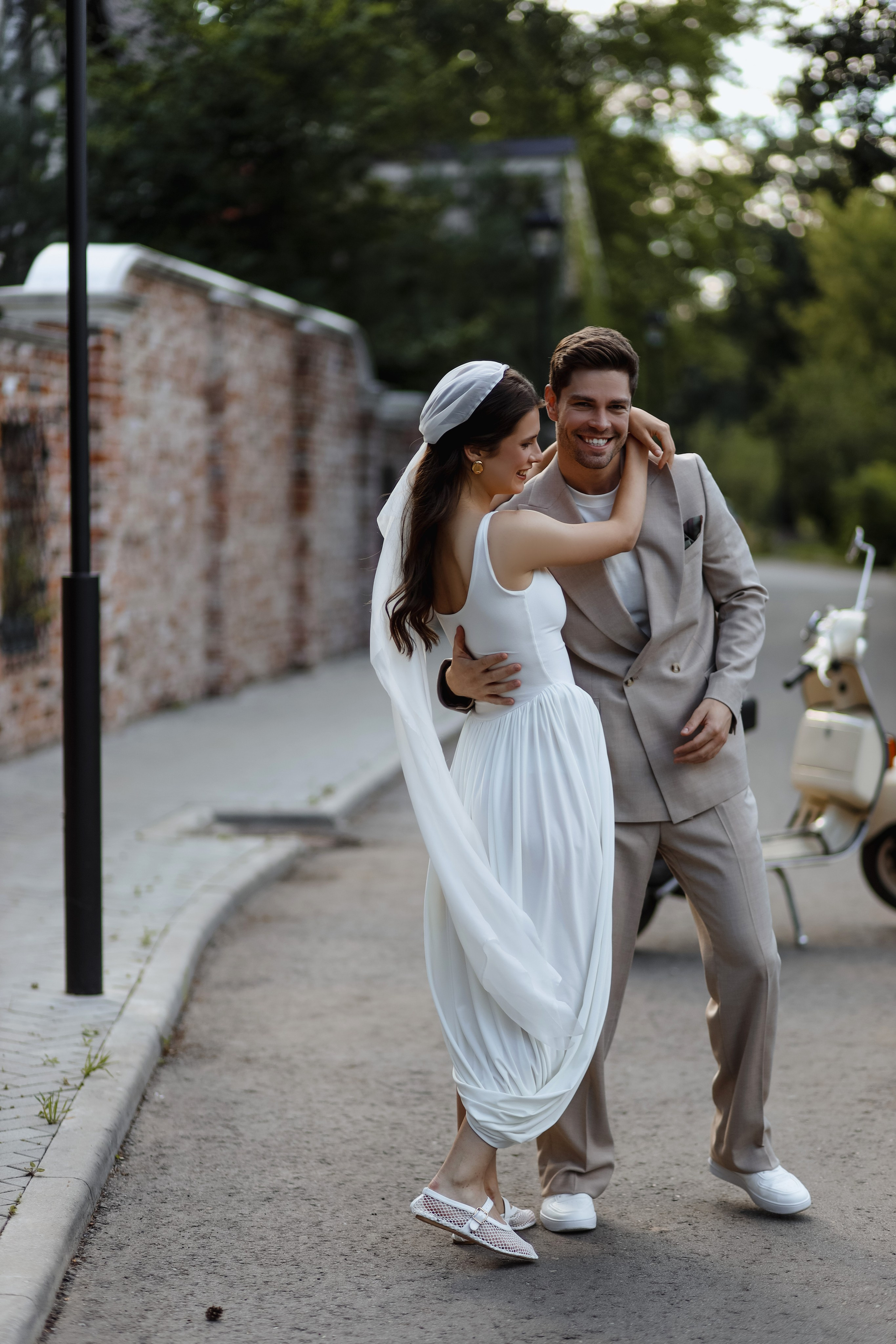 Крис и София