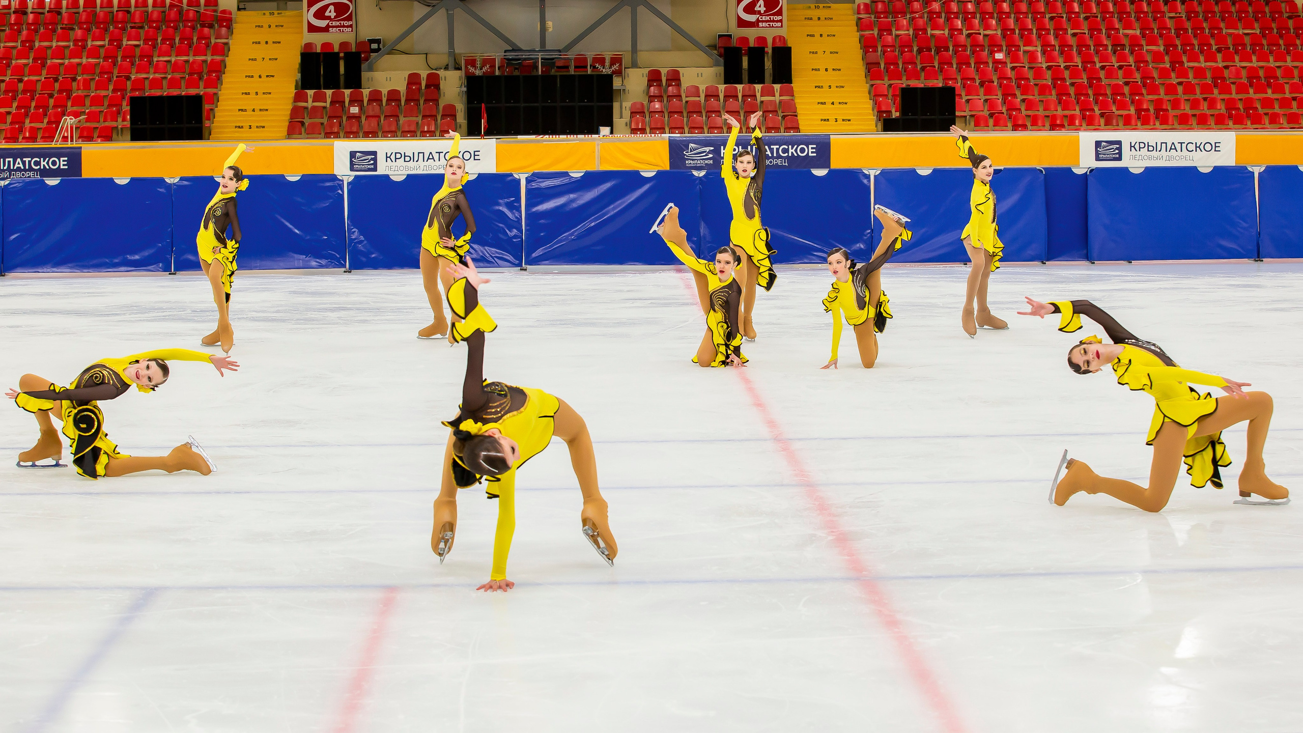 Открытый кубок Московского спорта среди спортивных балетов на льду. Детский театр на льду «АЛЕКО». Репортажный фотограф в Москве