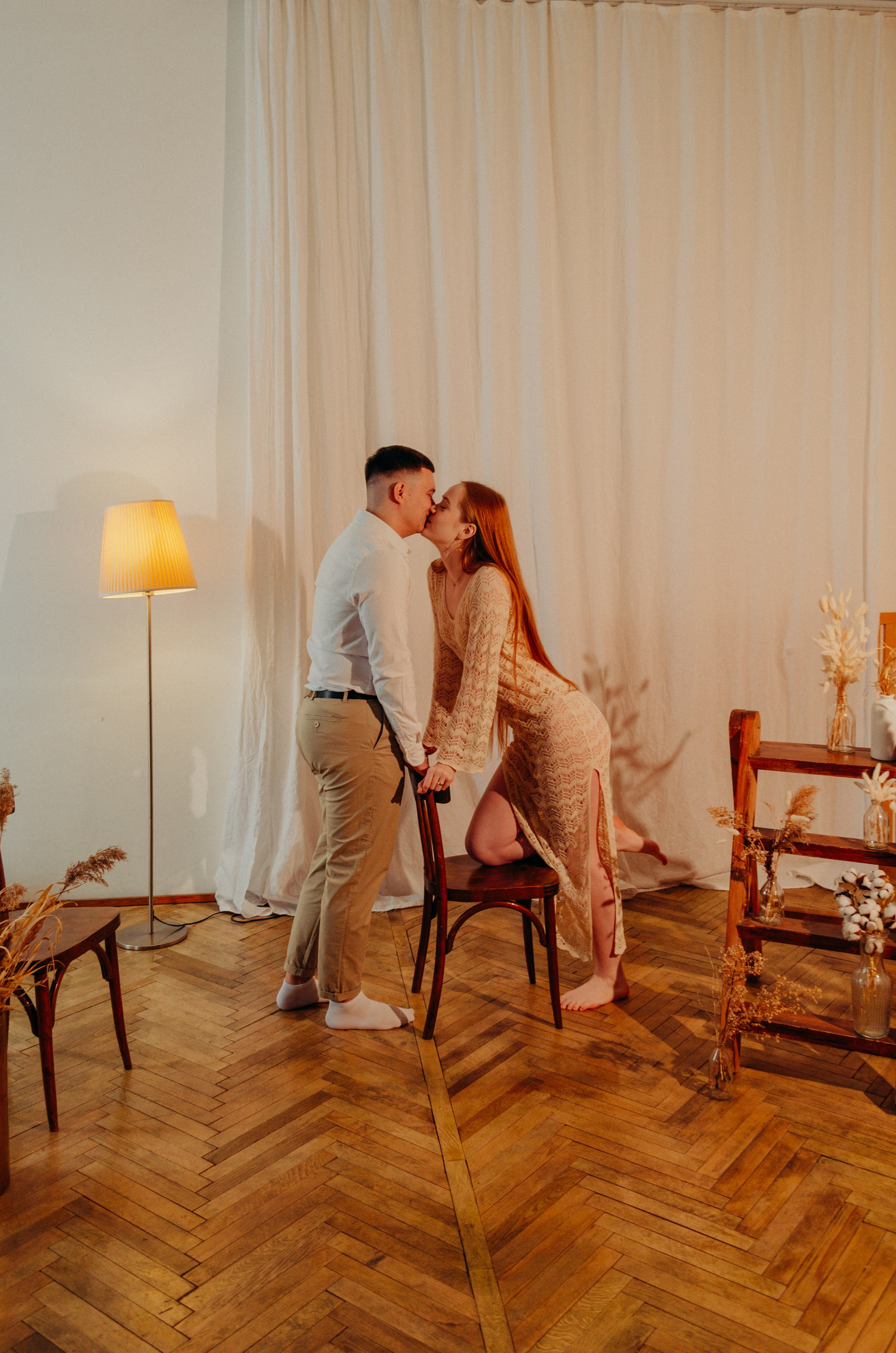 Love Story в фотостудии в стиле бохо. Денисова Аля — фотограф для парных съемок и индивидуальных историй в Барнауле