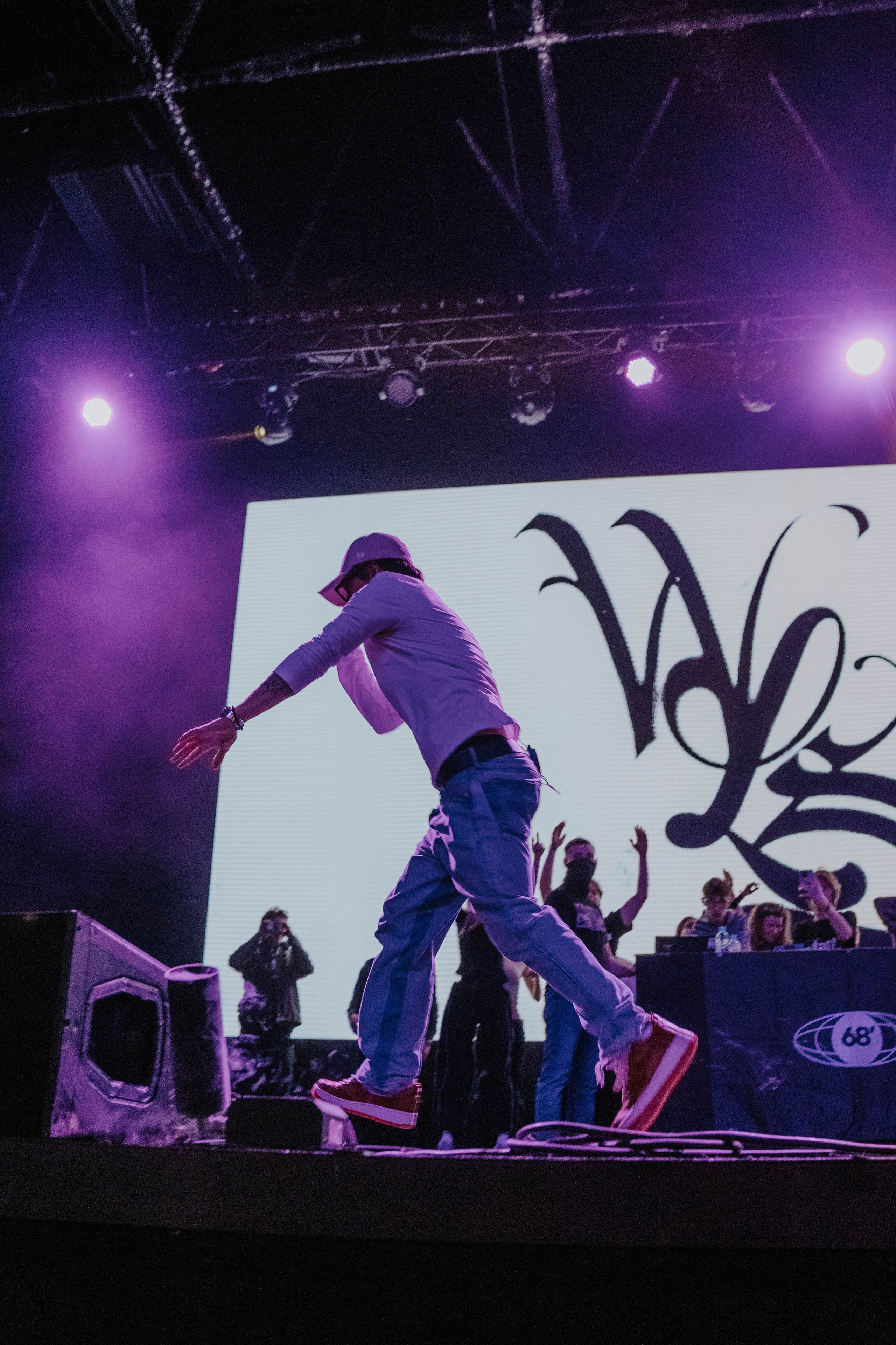 Бэкстейдж Whole Lotta Swag. Главная