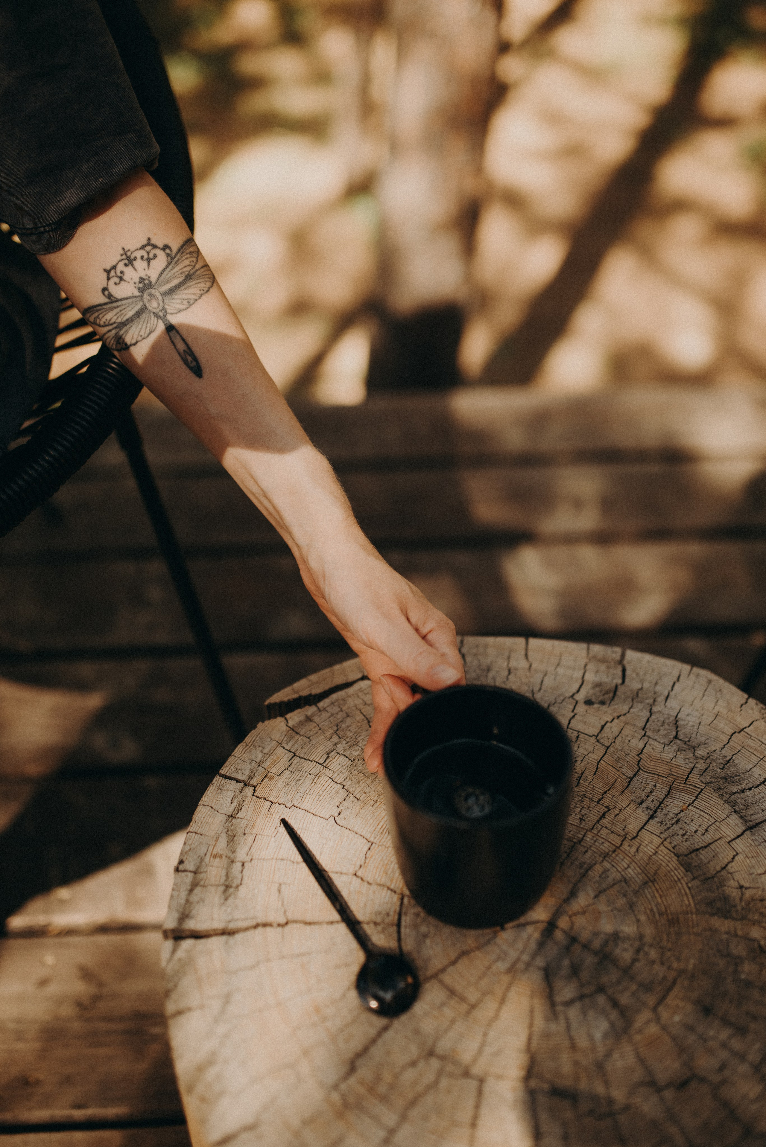 Шалаш среди леса. Главная