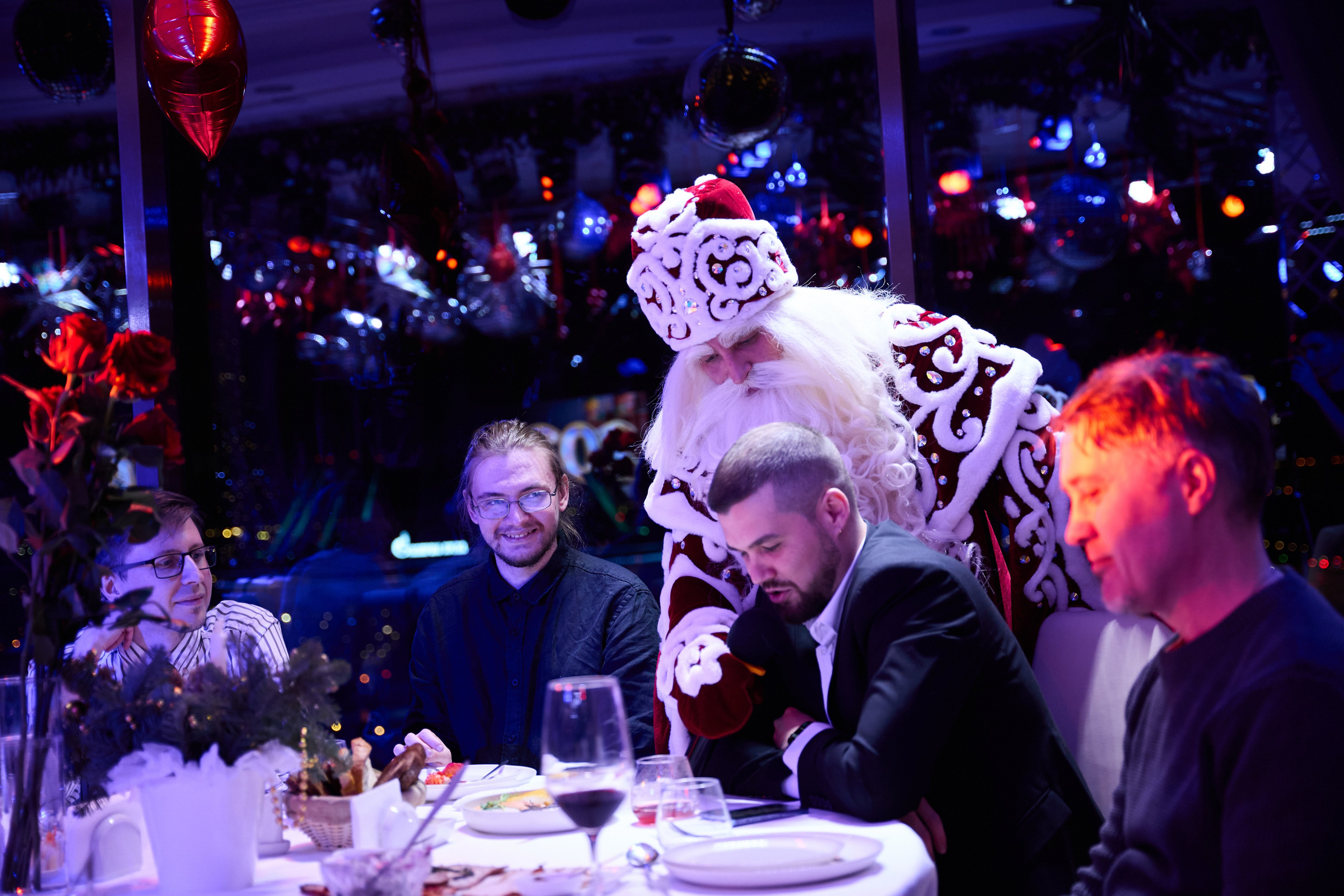 Новогодний корпоратив в пространстве «360» в Санкт-Петербурге | Premium Theatre. Репортажный фотограф в Санкт-Петербурге — Федор Борисов | Съемка мероприятий