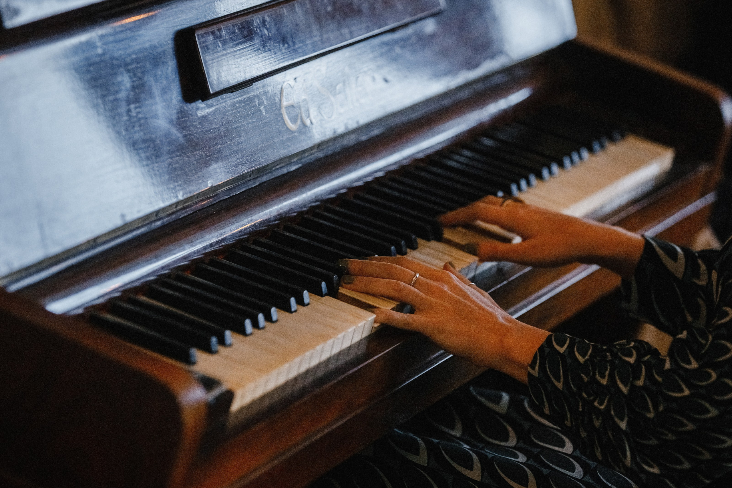 19.11.2022 // День нежности. Фотовыставки serebro.gallery, в которых автором можешь стать ты! | Москва