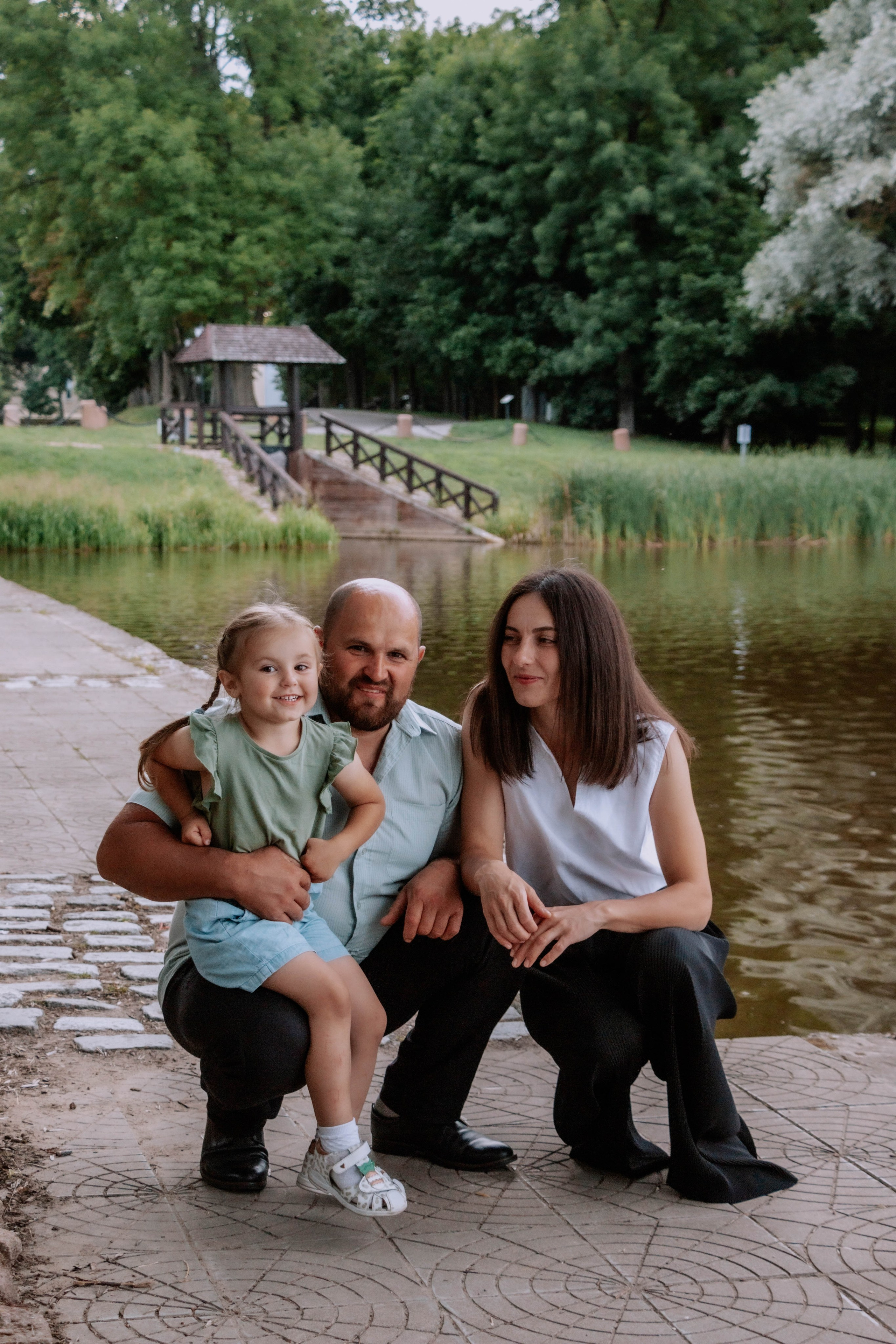 Алексей, Римма, Аннушка и Полина. Бережно сохраняю ваши чувства и истории на своих фотографиях