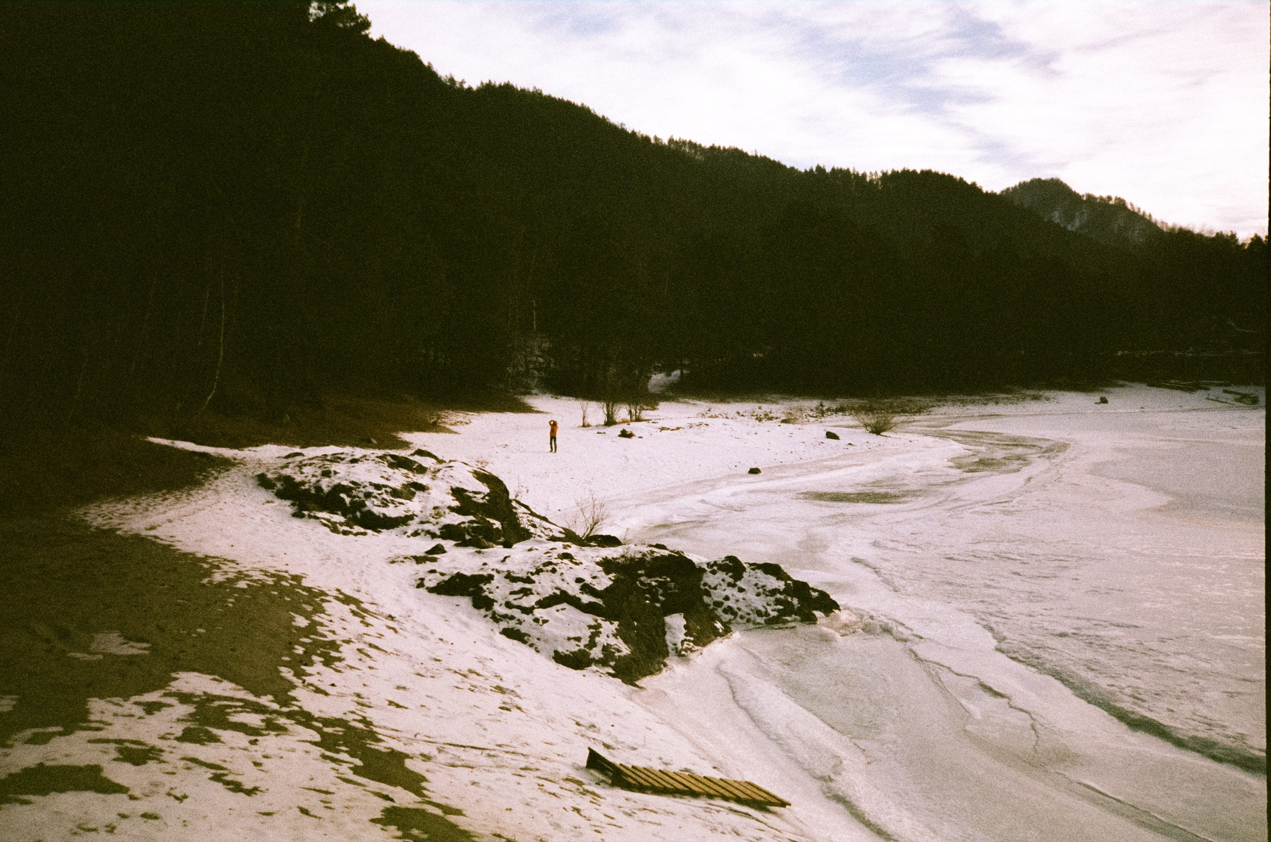 Поле у вертолетной площадки в день зимнего солнцестояния / 22 декабря