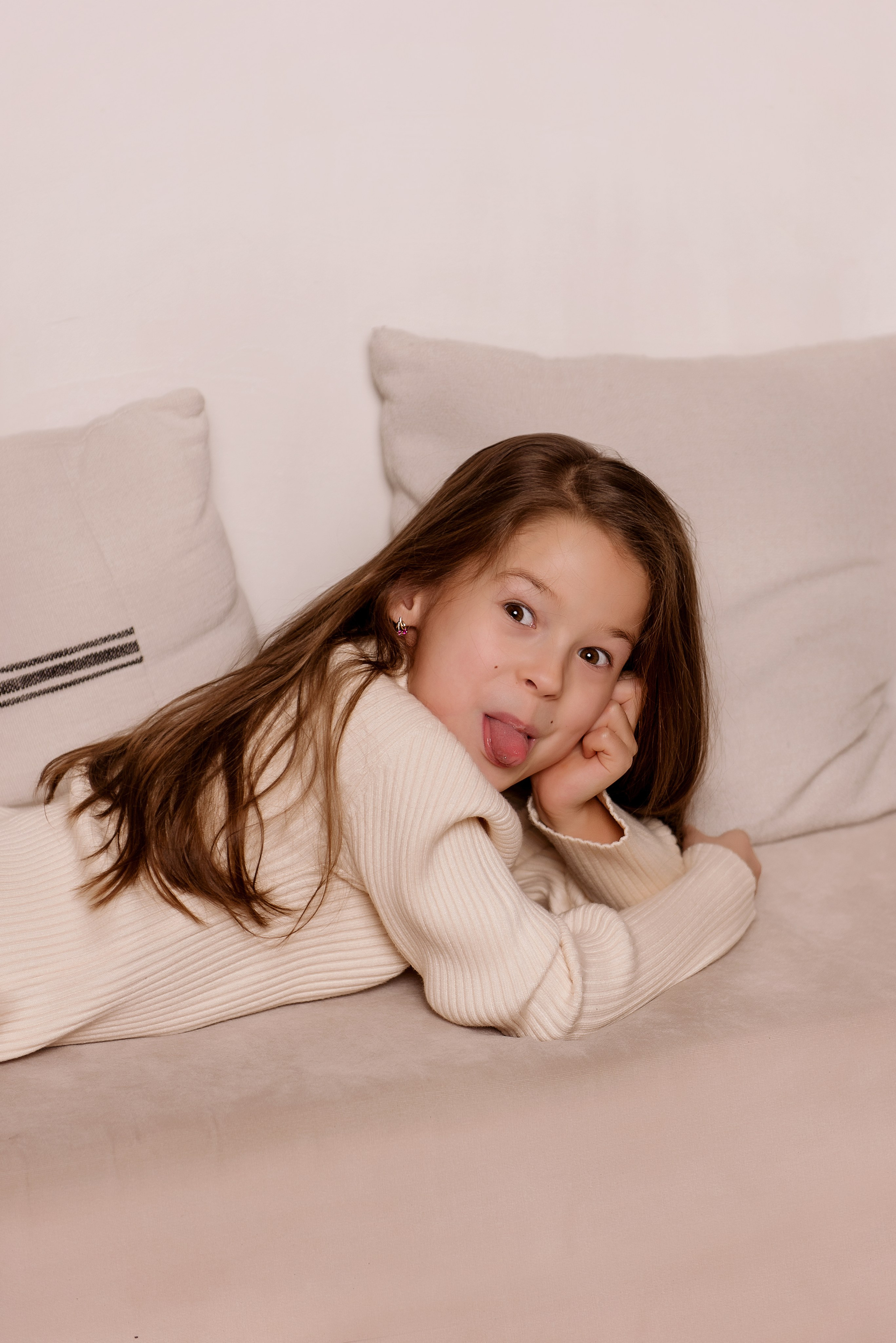 Олеся и Вика Новогодняя фотосессия в Москва. Детский фотограф в Долгопрудном и Москве