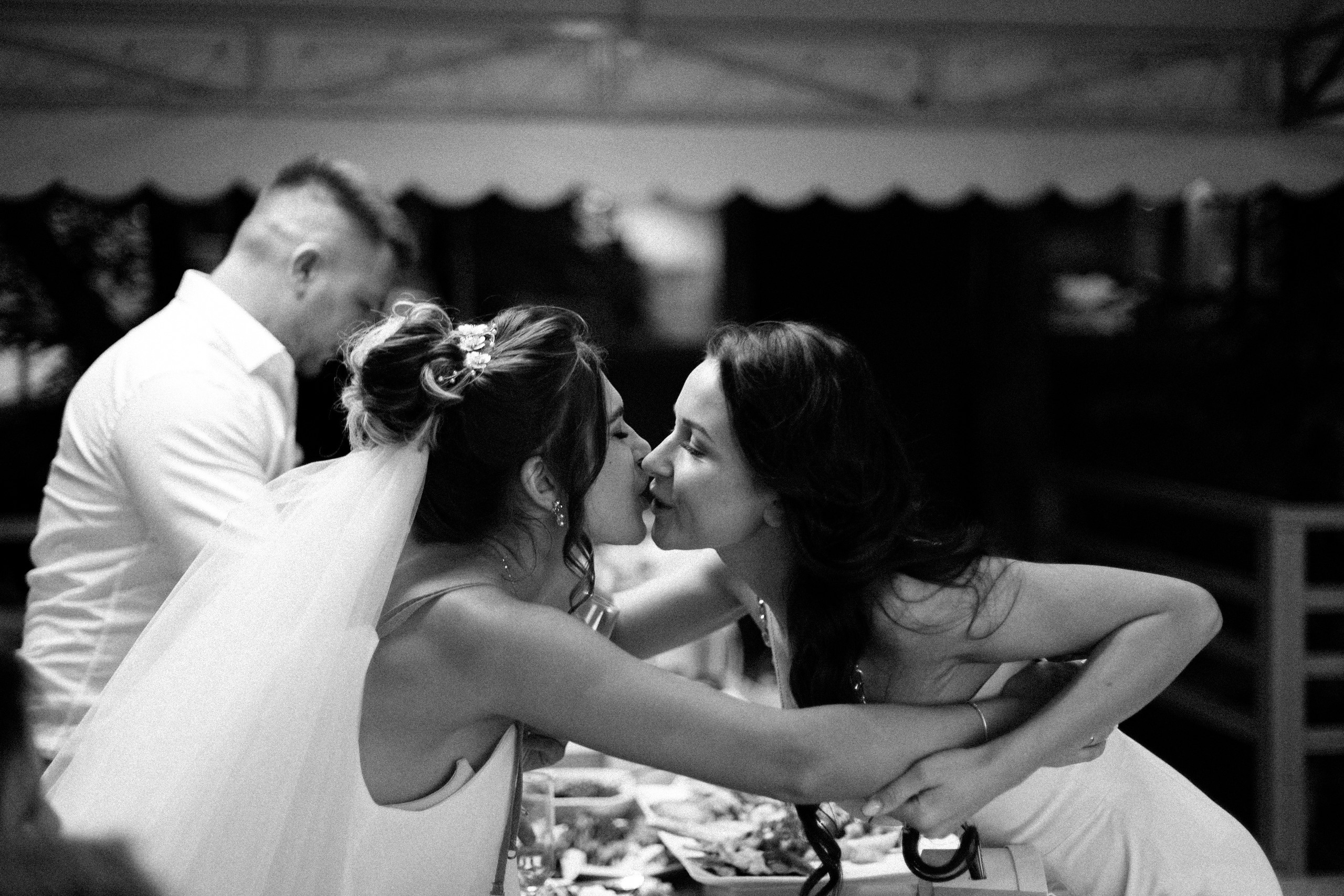 Свадьба Олега и Влады. MIKHAIL VASSILYEV — Свадебный и Репортажный фотограф в Алматы