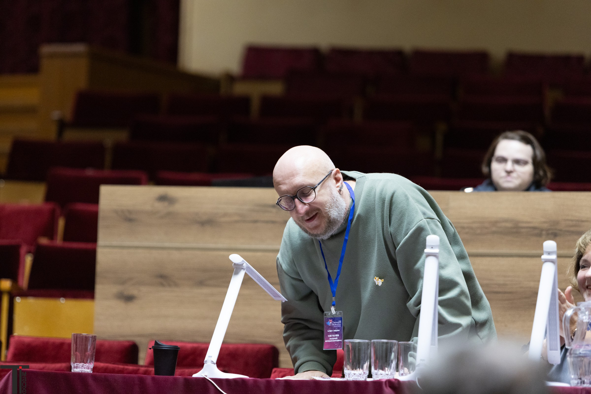 Театральная Вятка 2025. Имидж Технологии — репортажная фотография в Кирове Кировской области. Производство сувенирных магнитов, заливных этикеток и значков