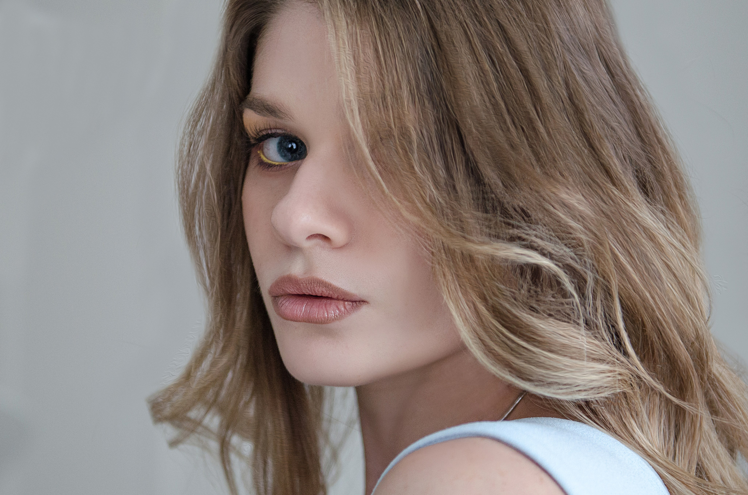 Индивидуальная студийная фотосъёмка. Организация и проведение фотосъемок в Санкт-Петербурге. Фотограф Смирягин Илья