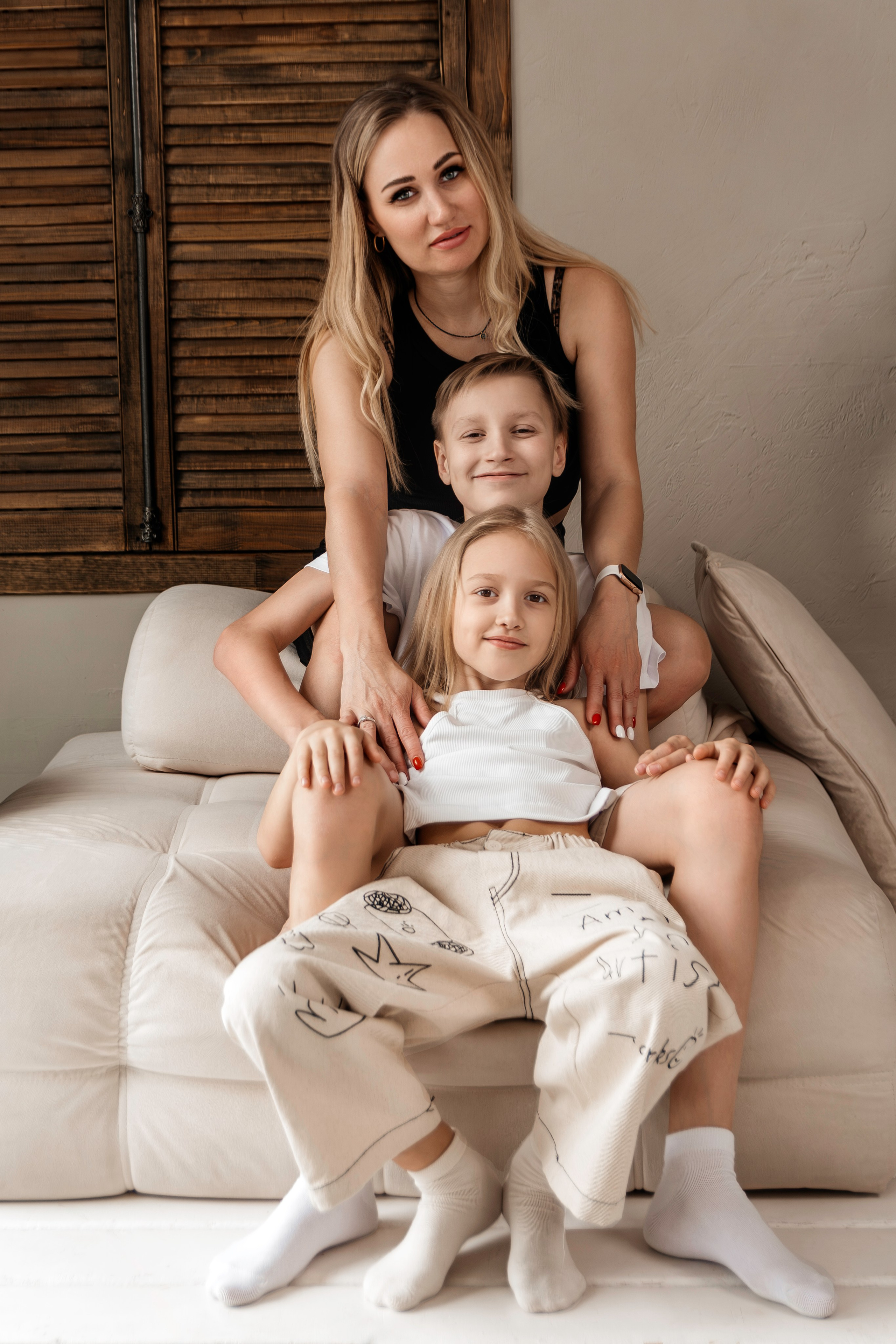 Семейная минималистичная фотосессия. Семейный и детский фотограф Кущ Наташа