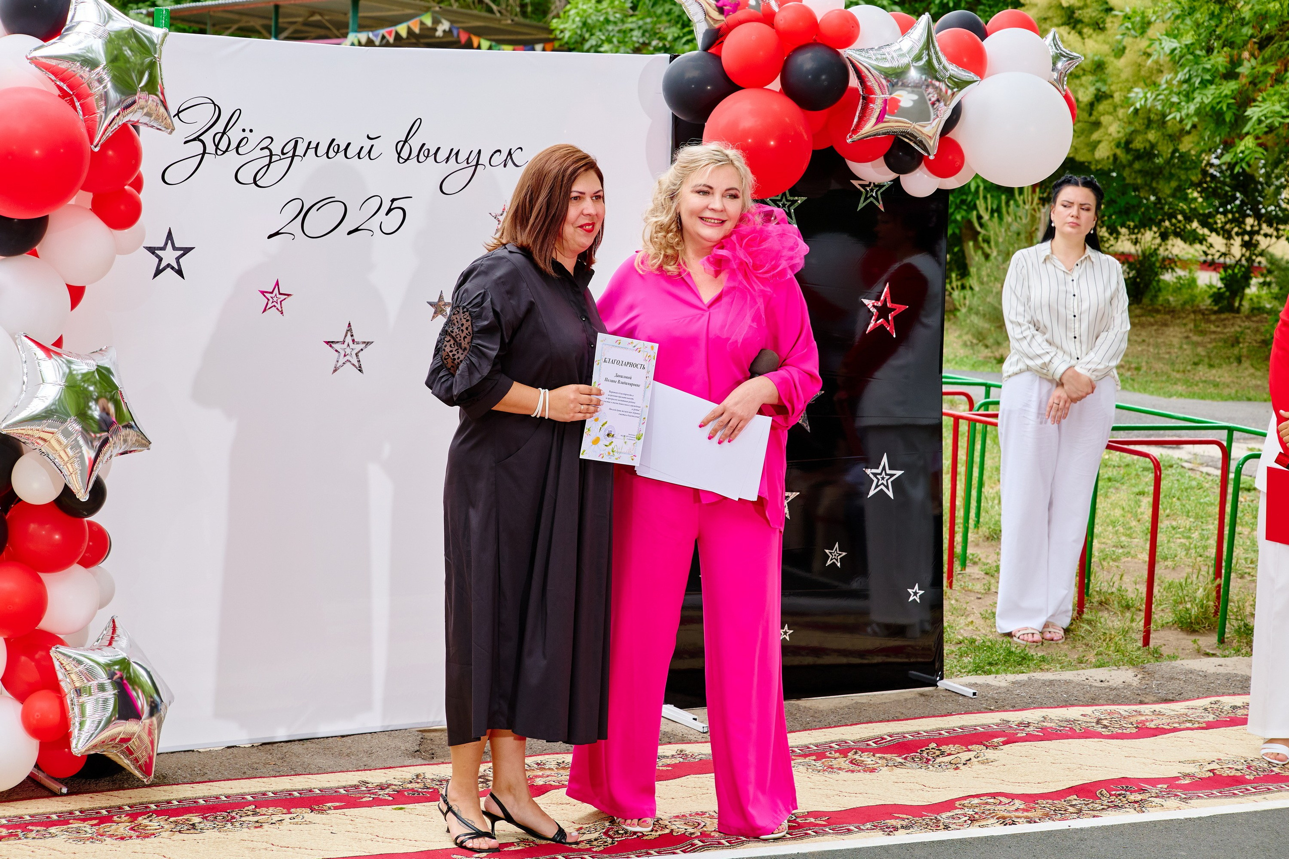 Выпускной 45 сад. Фотограф Выпускные альбомы Таганрог Сергей Коробченко