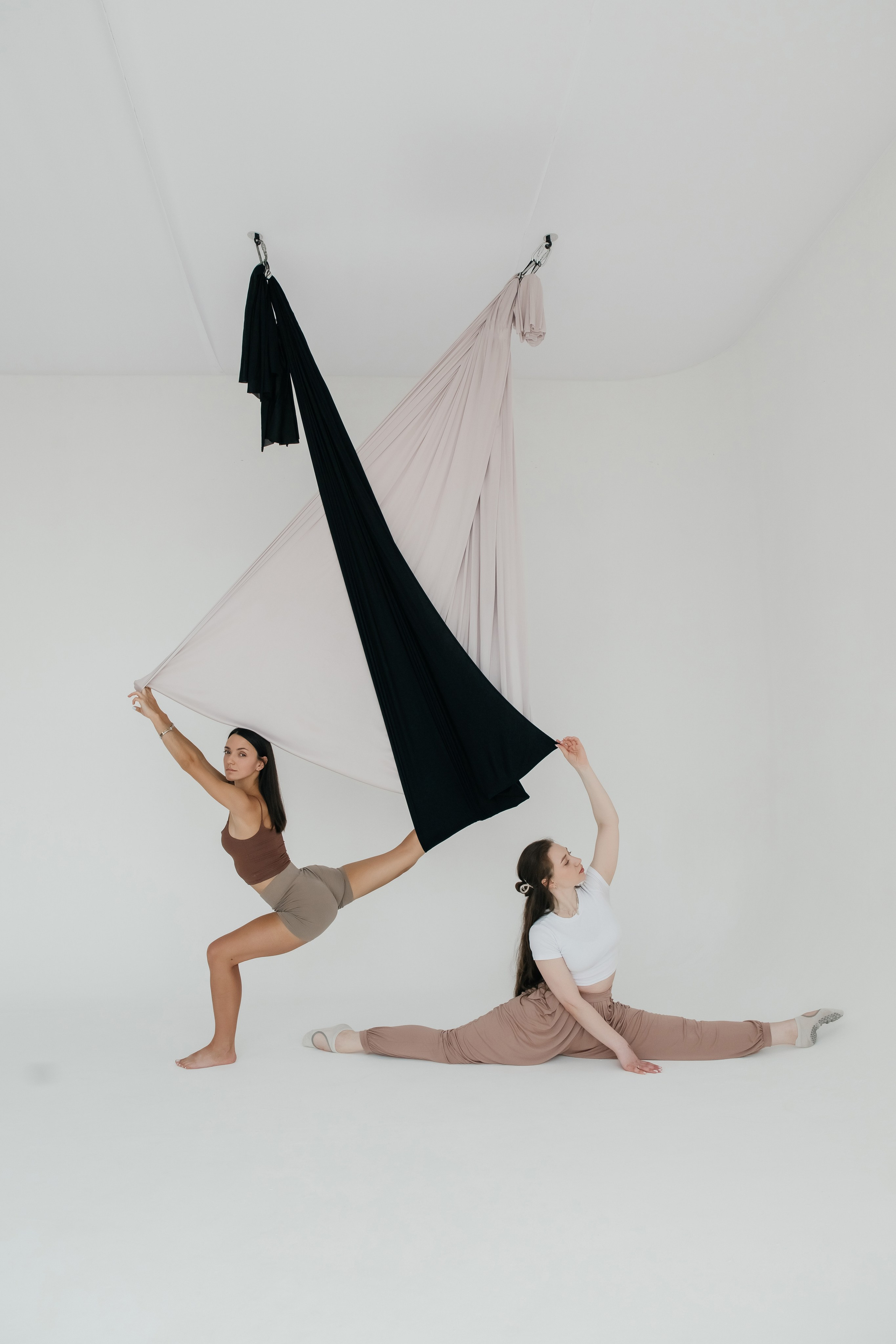 Студия Дыши. Фотограф Ярмишко Дарья. Выпускные фотокниги