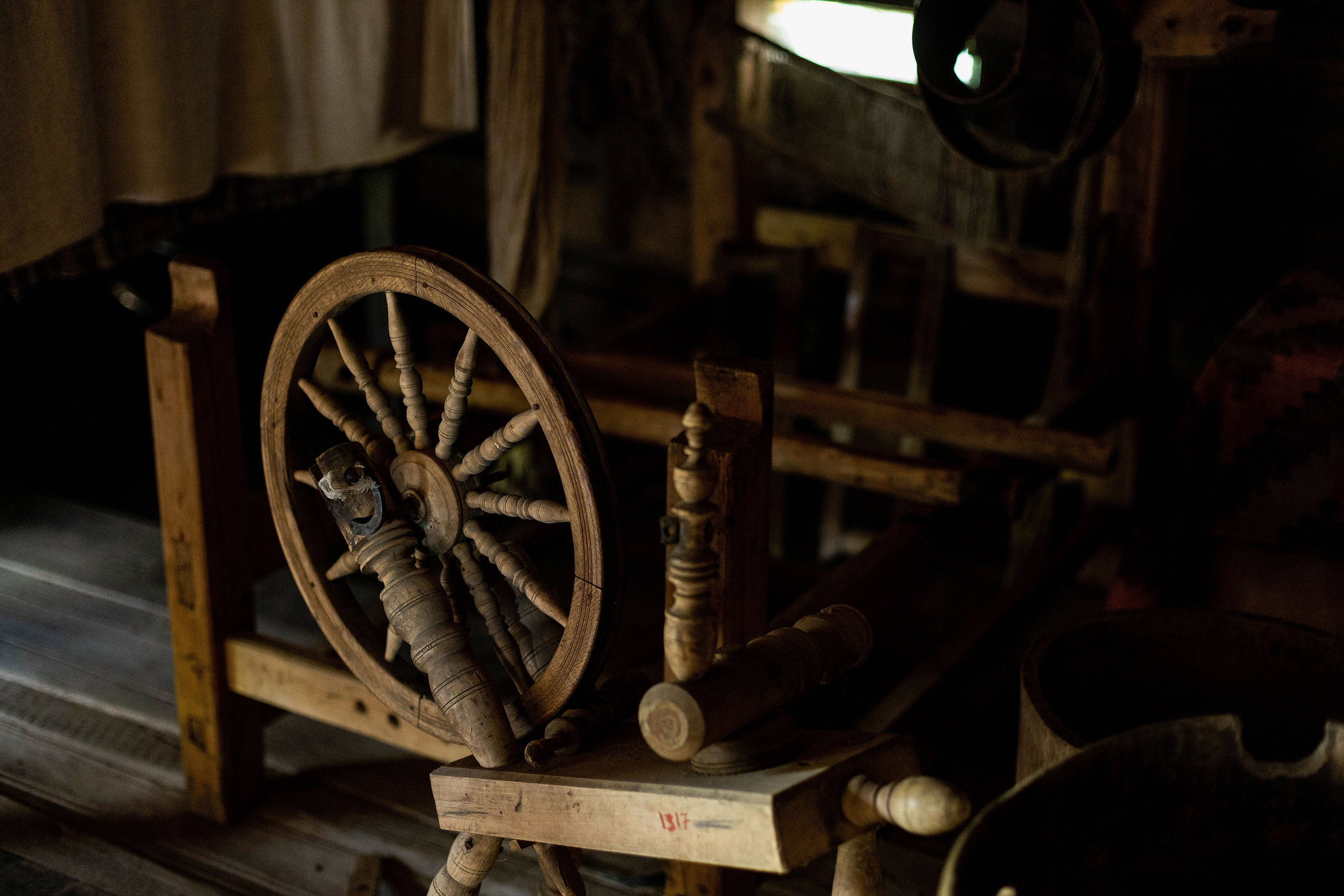 Фотосессия с Екатериной Анисимовой в Ибресинском этнографическом музее. Портретный и репортажный фотограф в Чебоксарах Андриян Чаркин