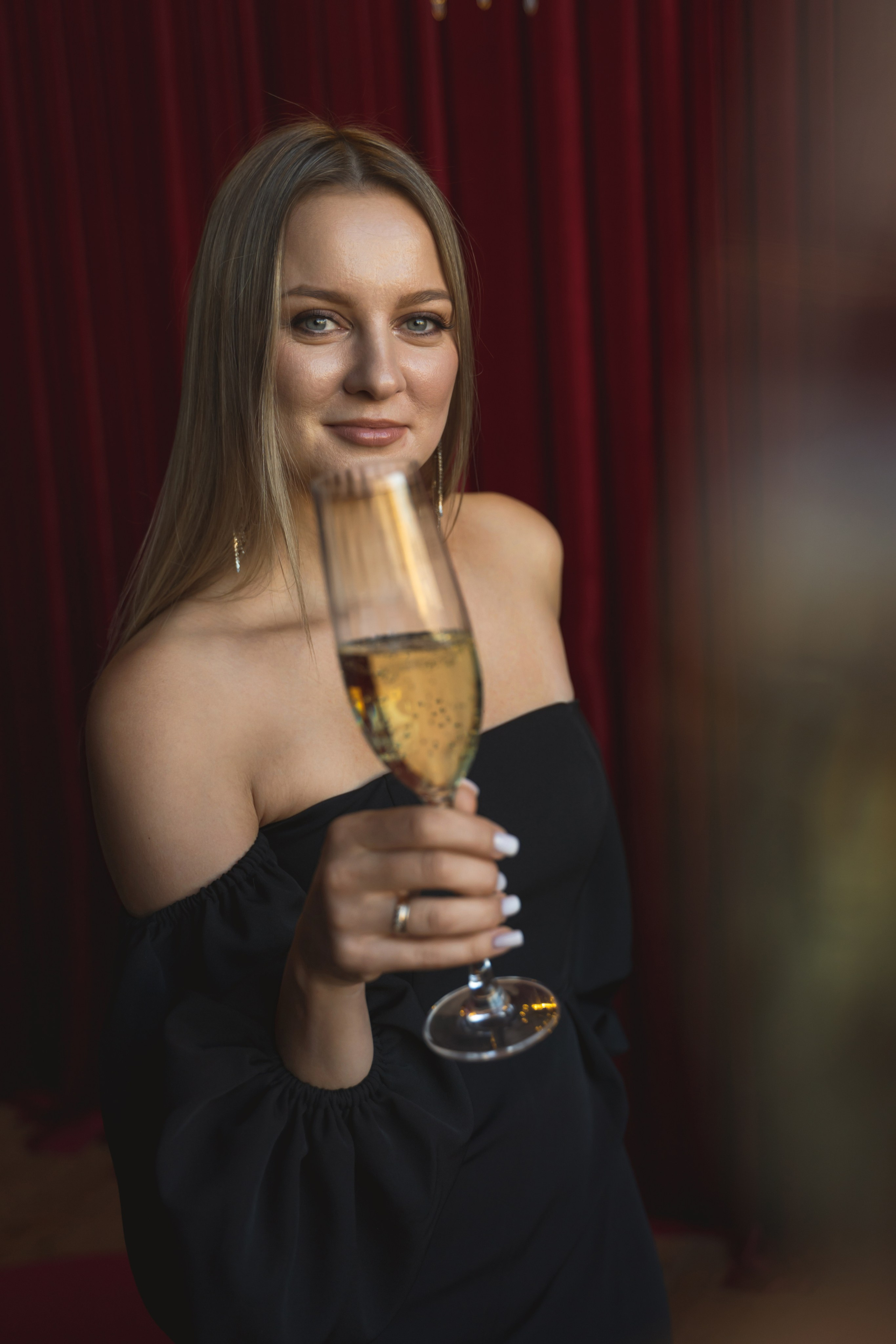 Елена. Главная