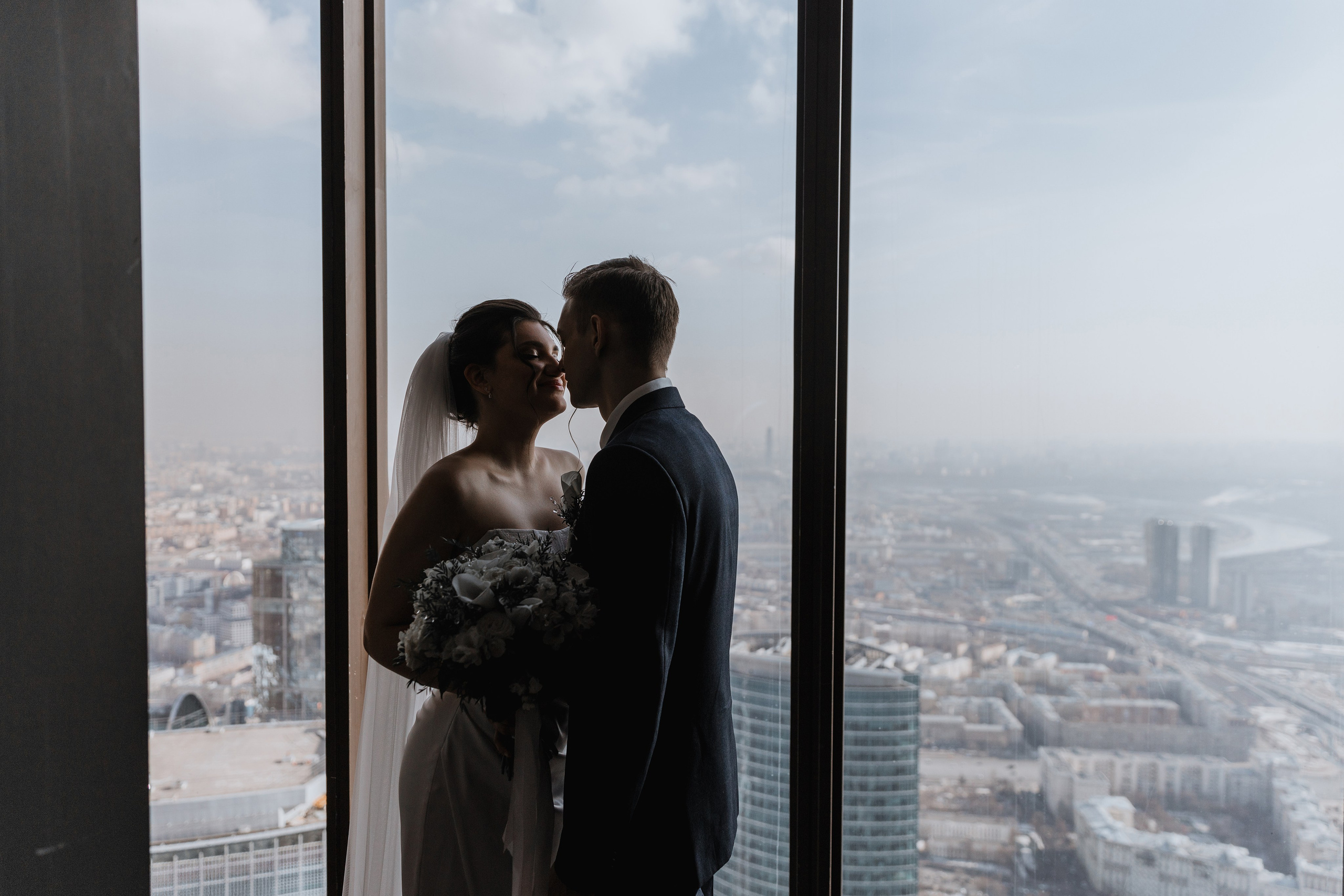 Паша&Настя (роспись Москва-сити Birds). Фотограф в Москве Юлия Хамзина