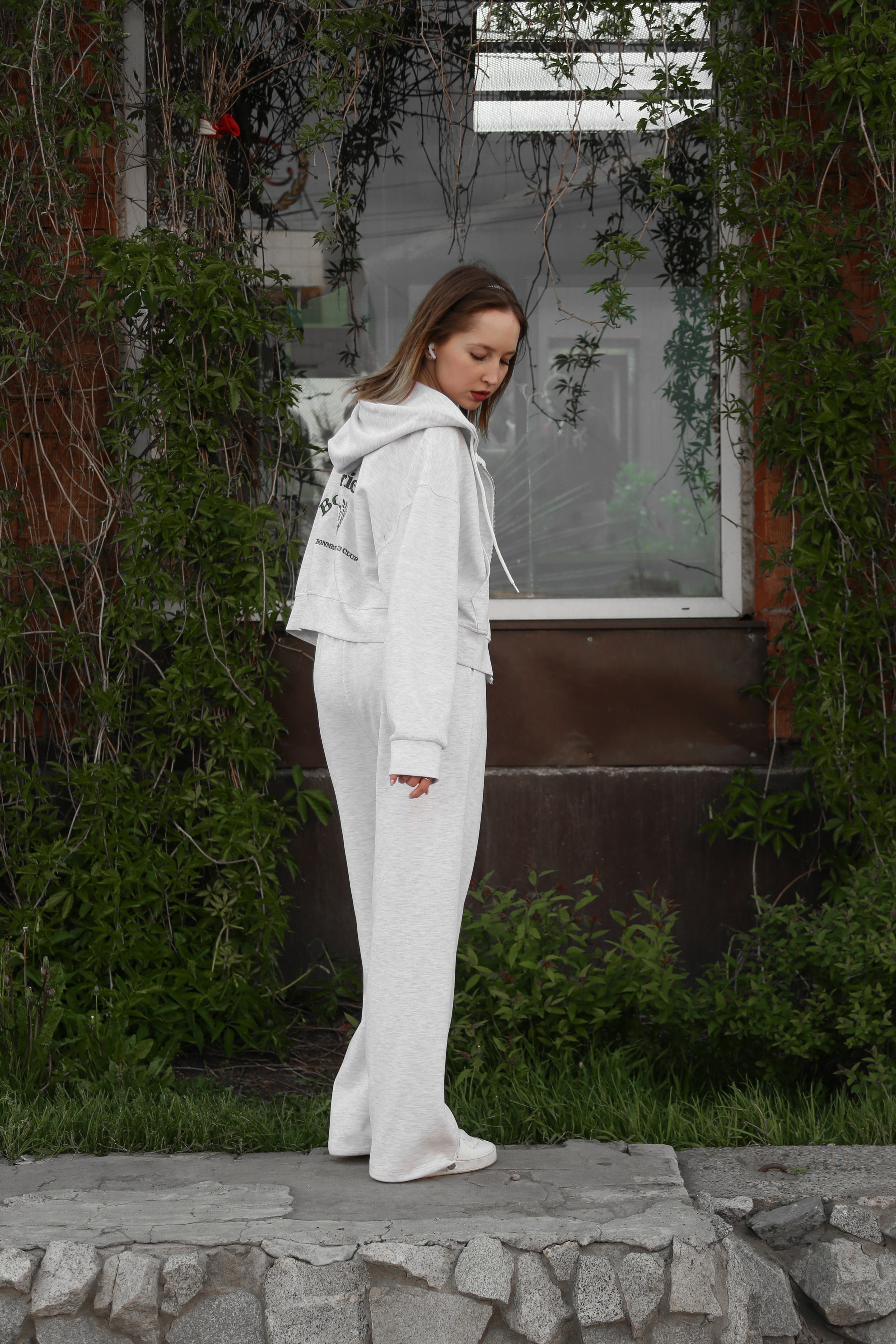 Алина на прогулке. Фотограф Пермь. Фотосессия в фотостудии Перми и на свежем воздухе